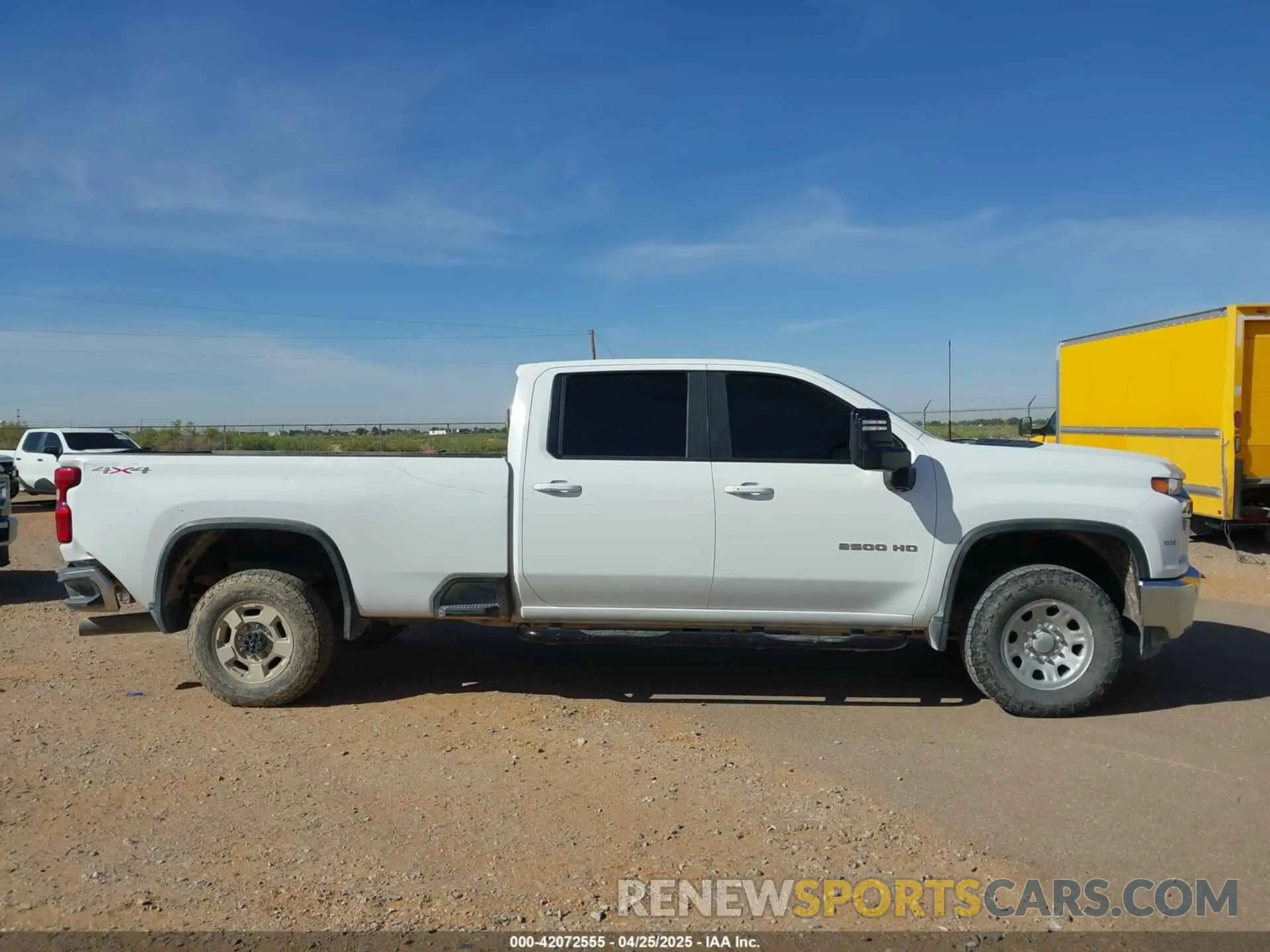 13 Photograph of a damaged car 1GC1YNEY9MF173804 CHEVROLET SILVERADO 2500HD 2021