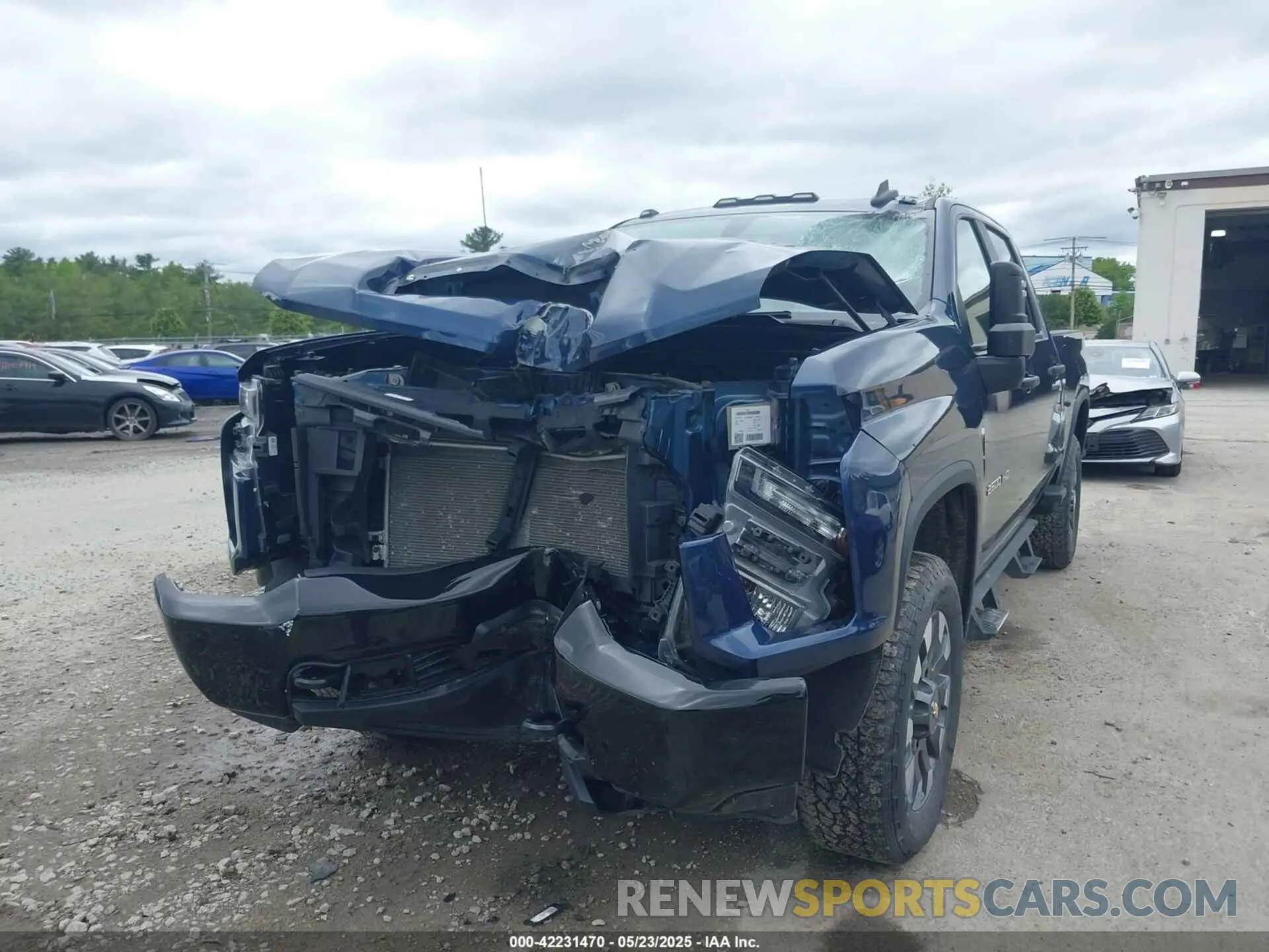 11 Photograph of a damaged car 1GC4YME75MF160093 CHEVROLET SILVERADO 2500HD 2021