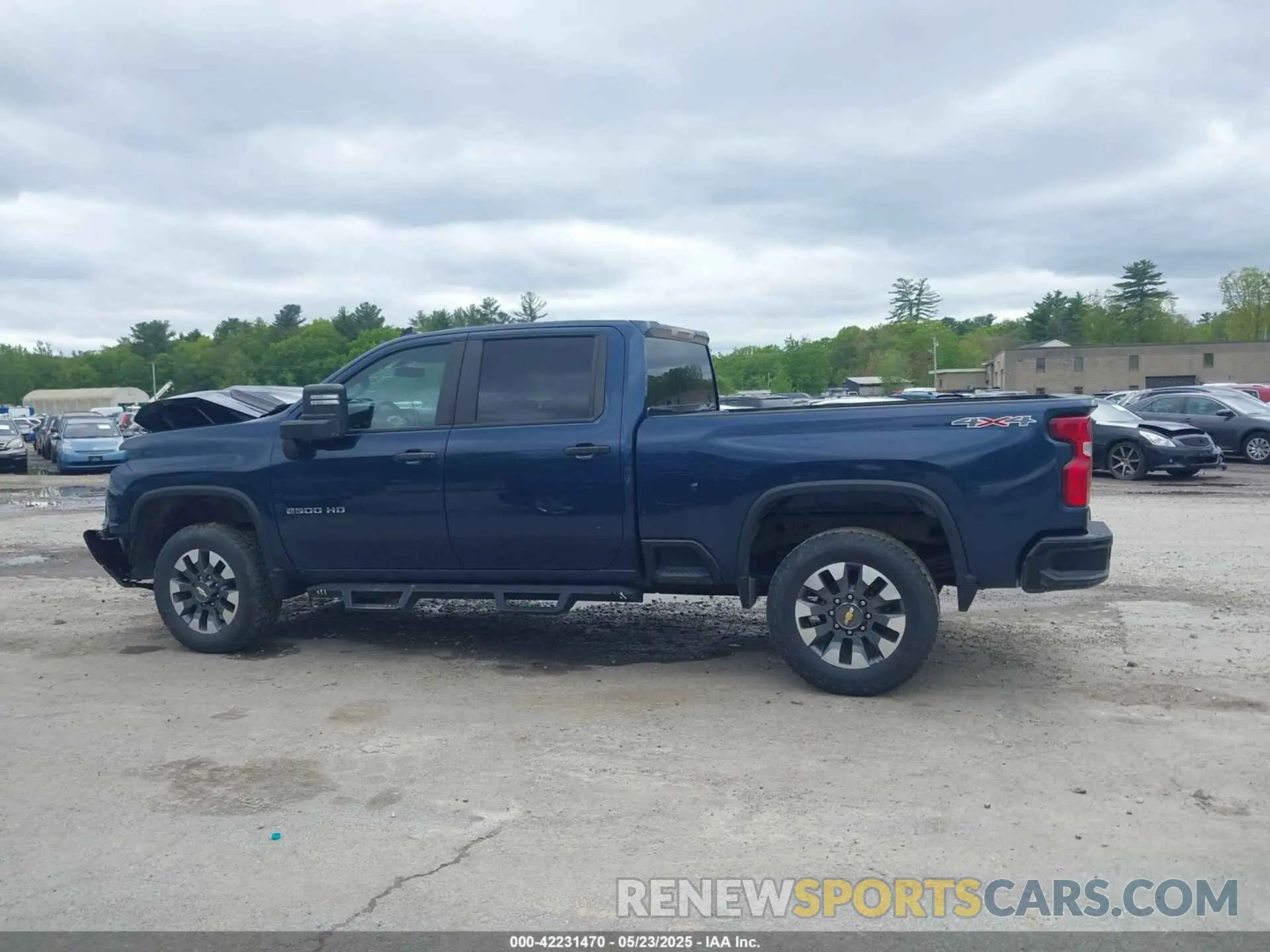 14 Photograph of a damaged car 1GC4YME75MF160093 CHEVROLET SILVERADO 2500HD 2021