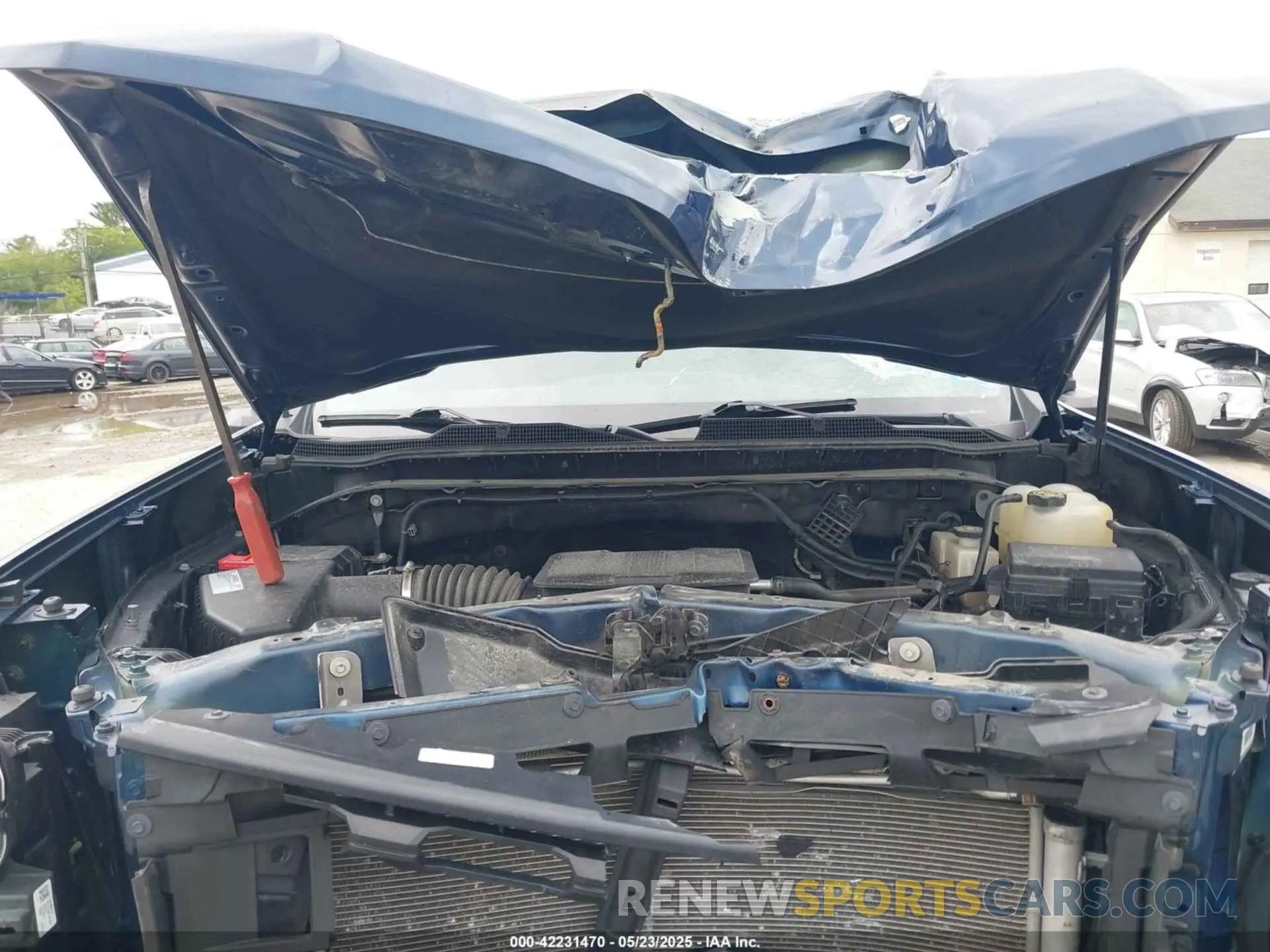 9 Photograph of a damaged car 1GC4YME75MF160093 CHEVROLET SILVERADO 2500HD 2021