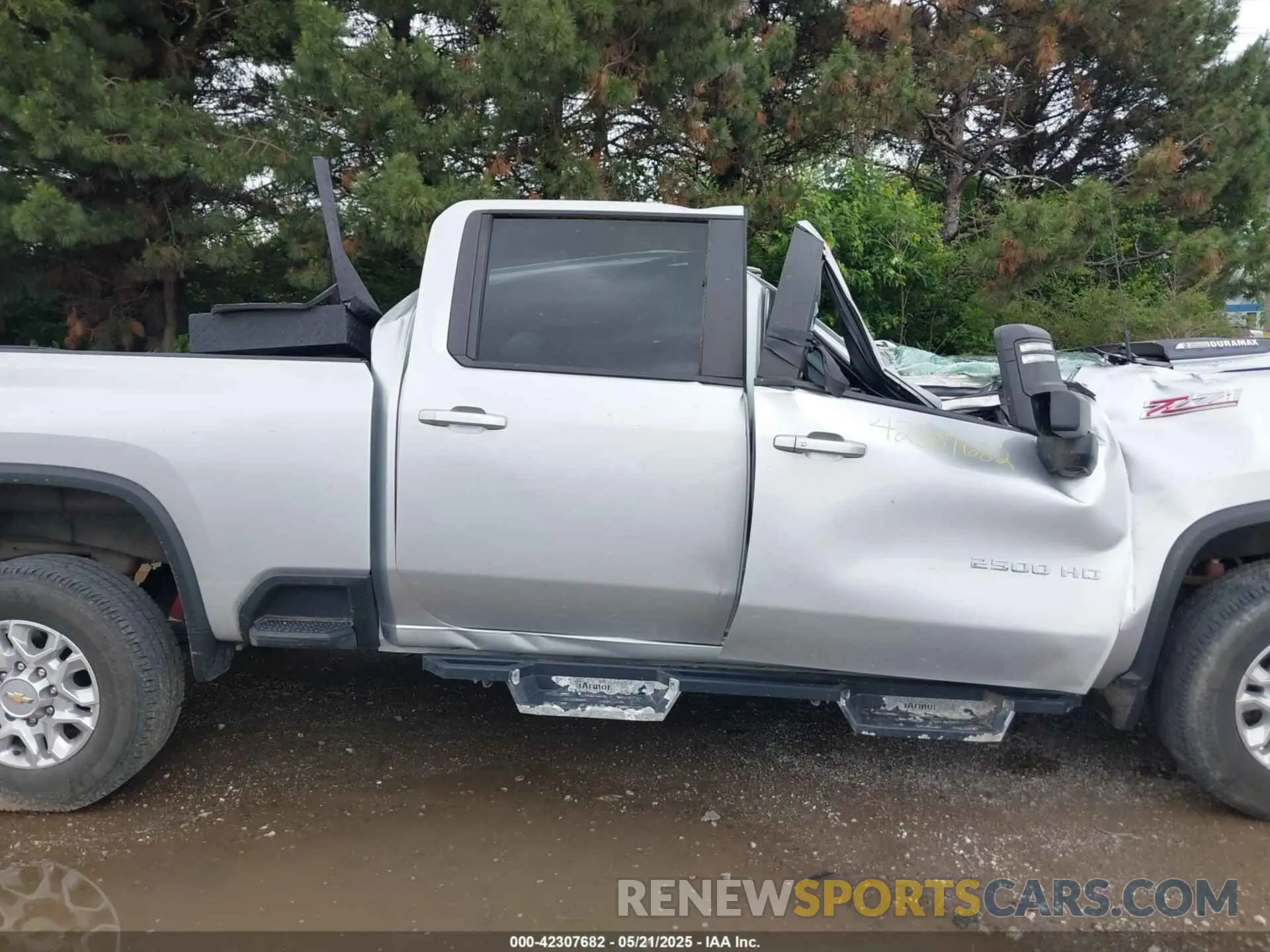 13 Фотография поврежденного автомобиля 1GC4YNEY8MF218924 CHEVROLET SILVERADO 2500HD 2021