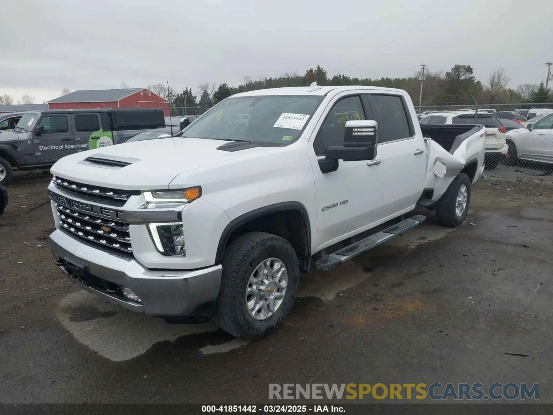 2 Photograph of a damaged car 1GC4YPE70MF189938 CHEVROLET SILVERADO 2500HD 2021
