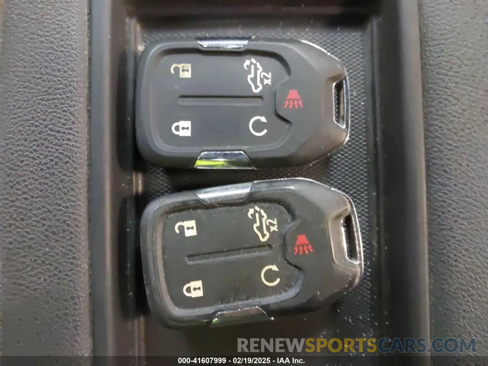 10 Фотография поврежденного автомобиля 1GC4YPE74MF249946 CHEVROLET SILVERADO 2500HD 2021
