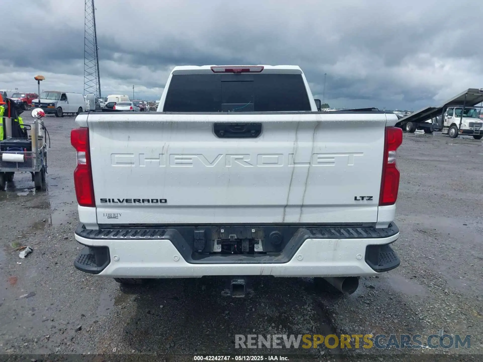 14 Фотография поврежденного автомобиля 1GC4YPEY3MF239790 CHEVROLET SILVERADO 2500HD 2021