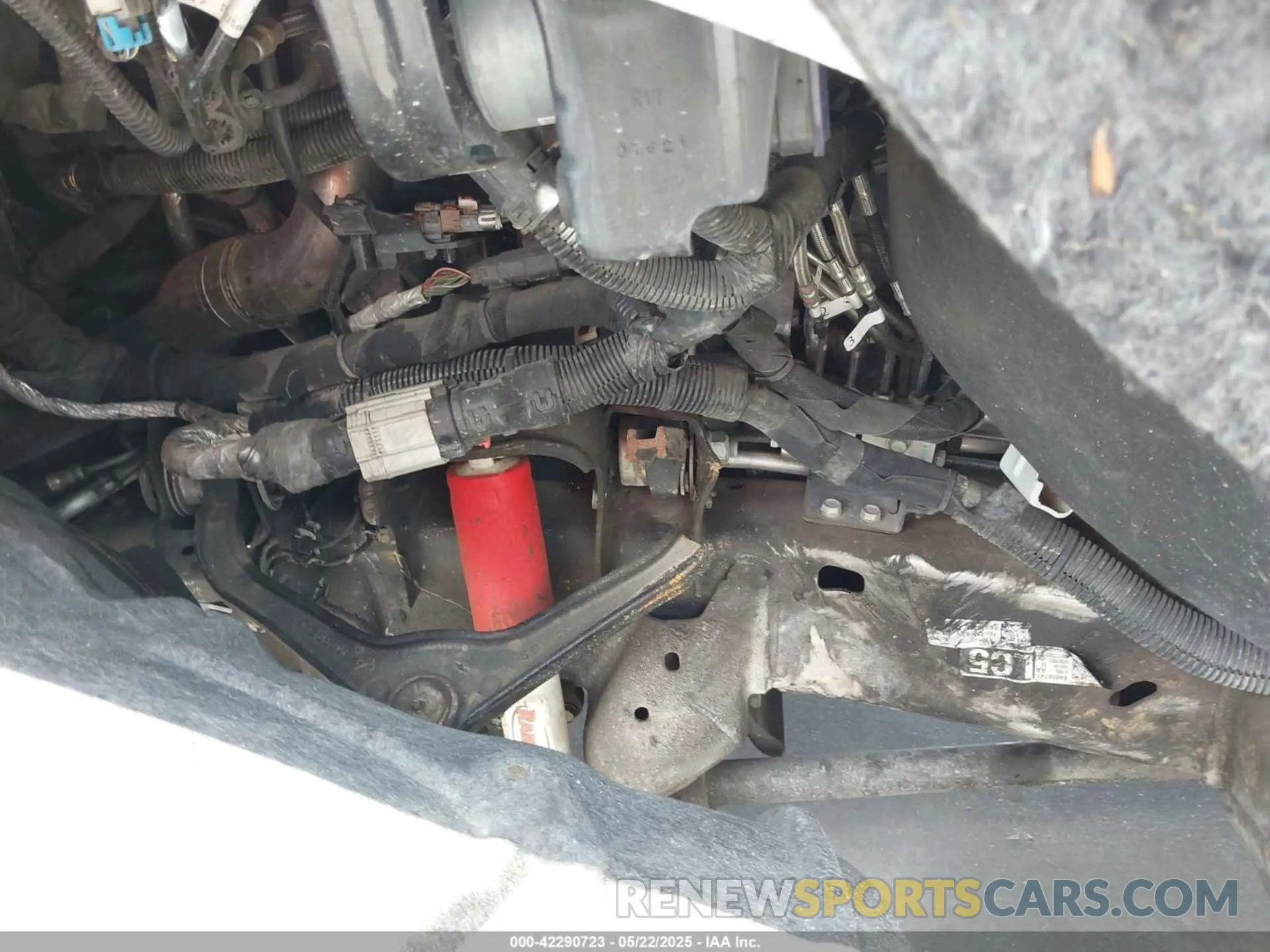 17 Photograph of a damaged car 1GC4YREY1MF242957 CHEVROLET SILVERADO 2500HD 2021