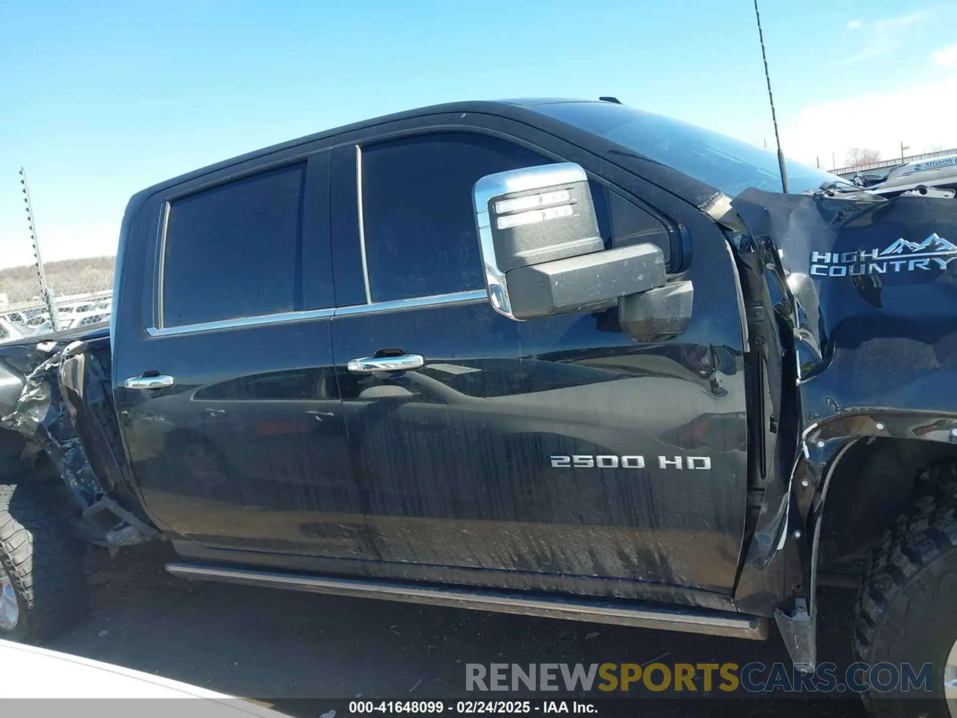 13 Фотография поврежденного автомобиля 1GC4YREY2MF211667 CHEVROLET SILVERADO 2500HD 2021