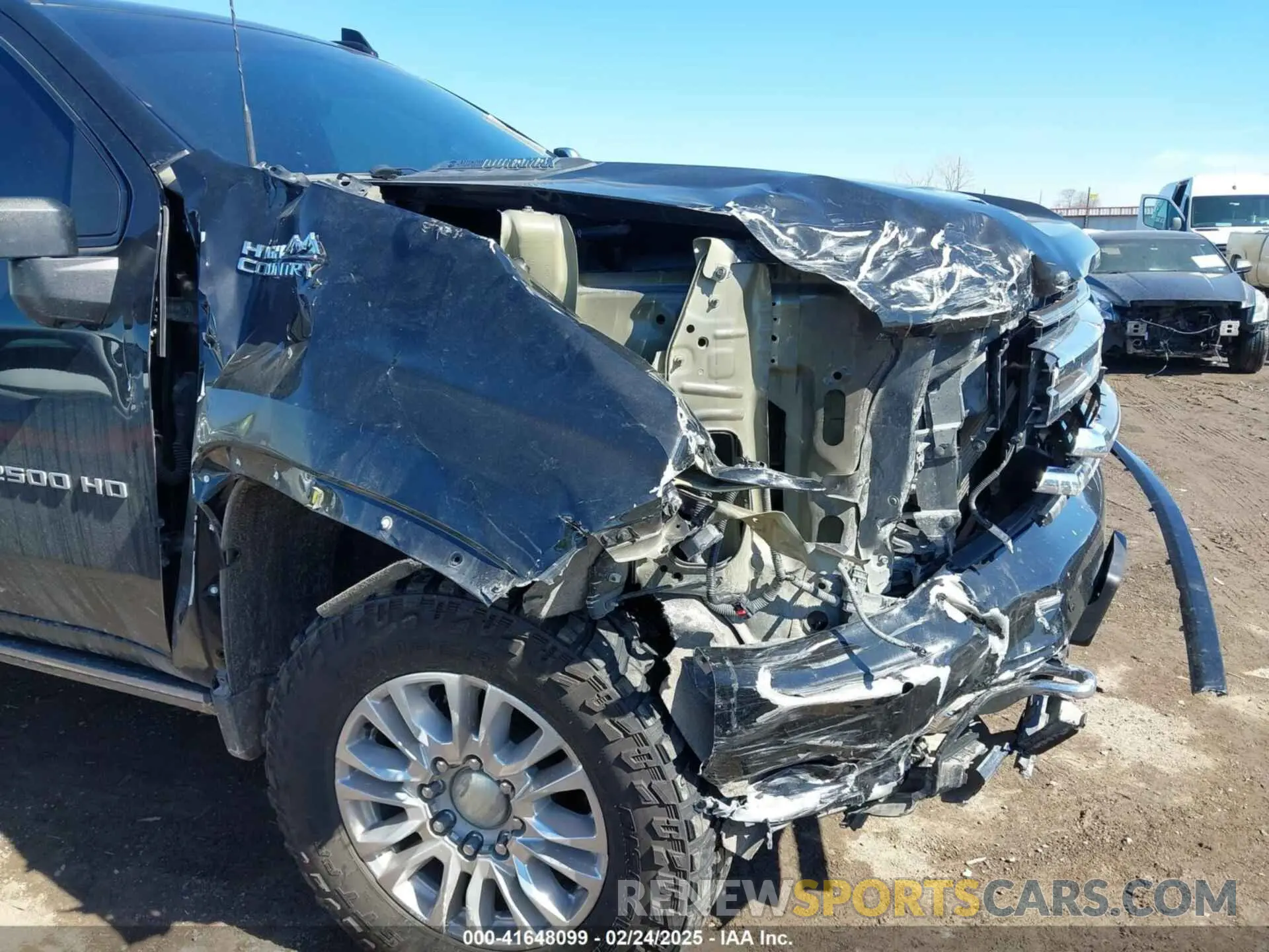6 Фотография поврежденного автомобиля 1GC4YREY2MF211667 CHEVROLET SILVERADO 2500HD 2021