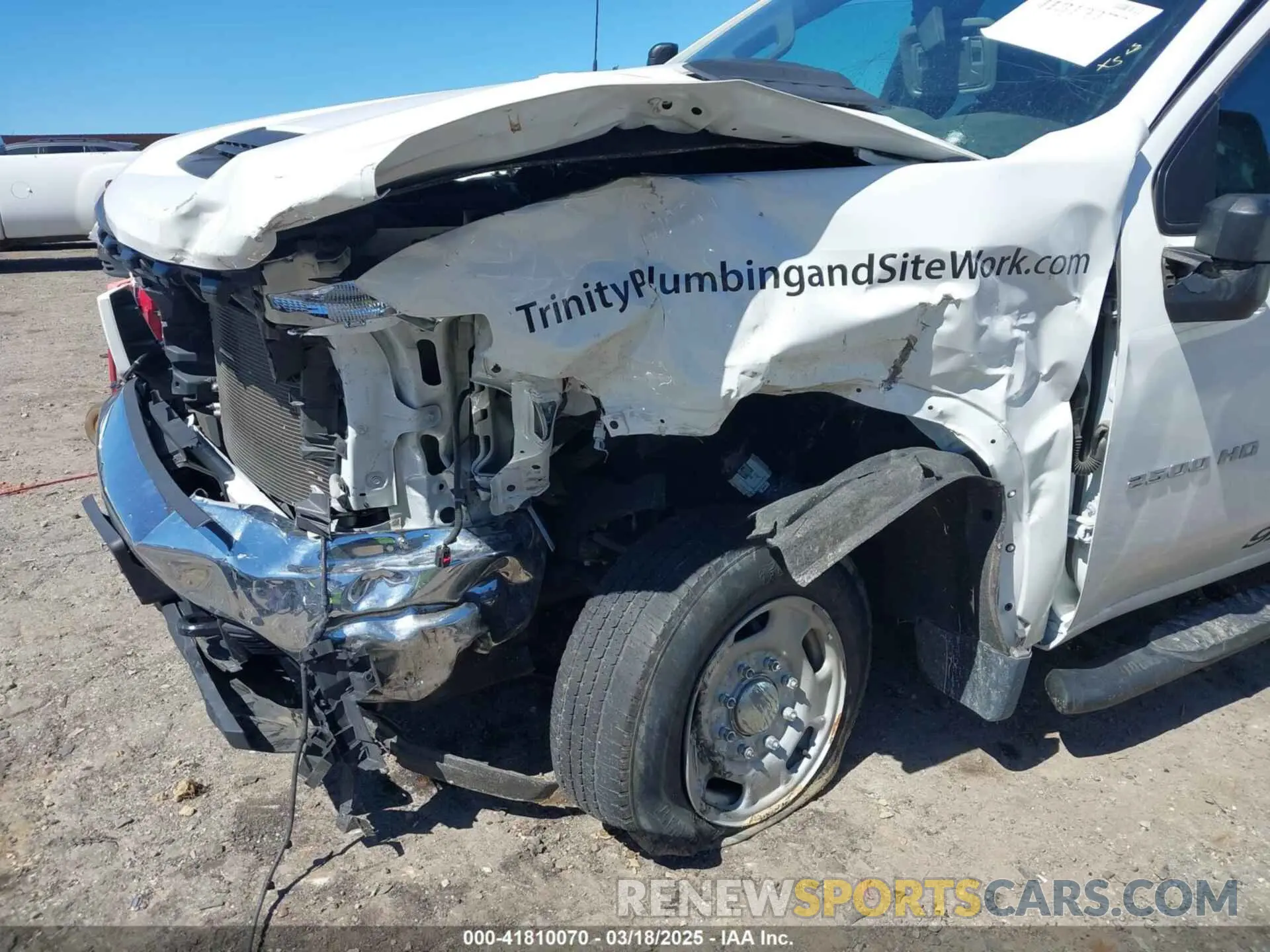 6 Photograph of a damaged car 1GB1YLE78NF325329 CHEVROLET SILVERADO 2500HD 2022