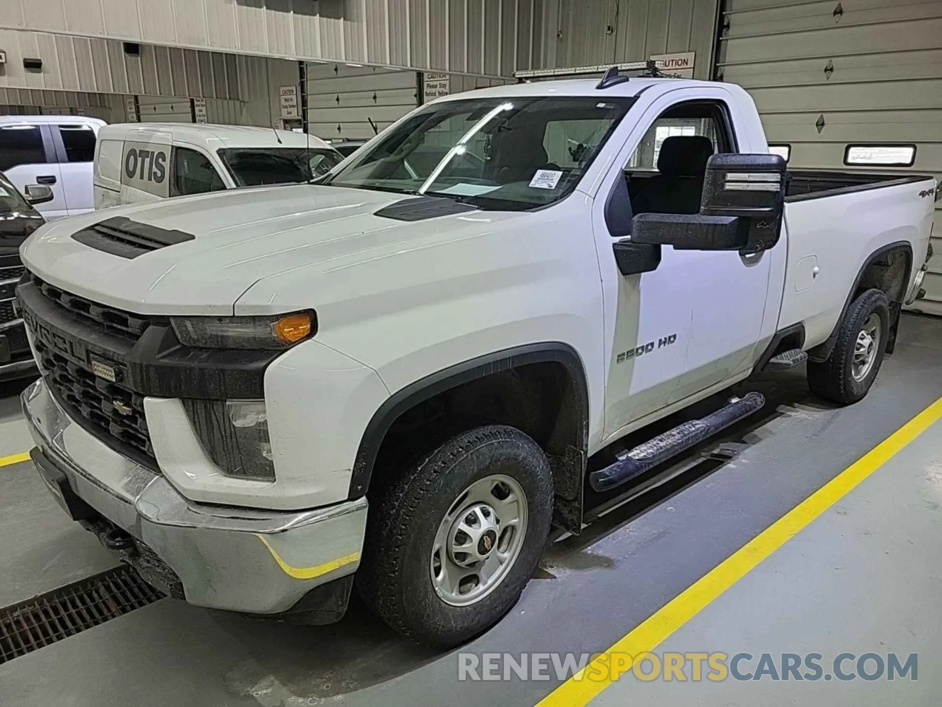 11 Photograph of a damaged car 1GC0YLE73NF347598 CHEVROLET SILVERADO 2500HD 2022