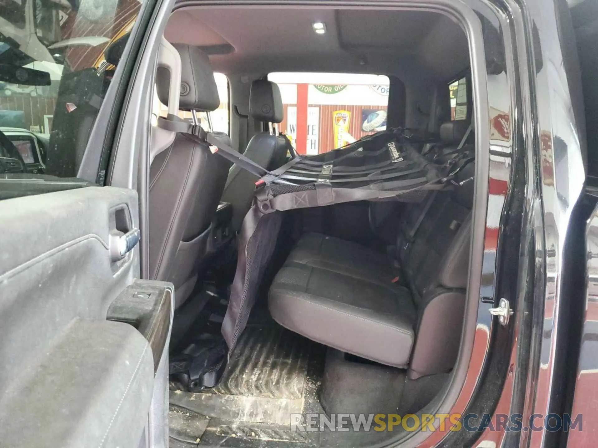 17 Photograph of a damaged car 1GC1YNEY1NF268083 CHEVROLET SILVERADO 2500HD 2022
