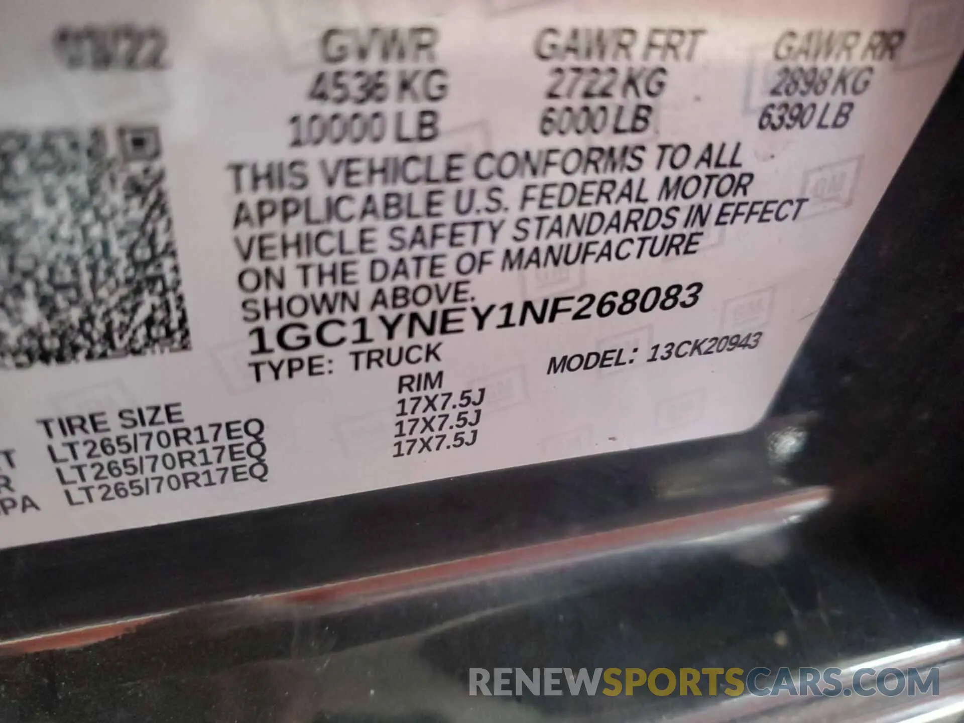 4 Photograph of a damaged car 1GC1YNEY1NF268083 CHEVROLET SILVERADO 2500HD 2022