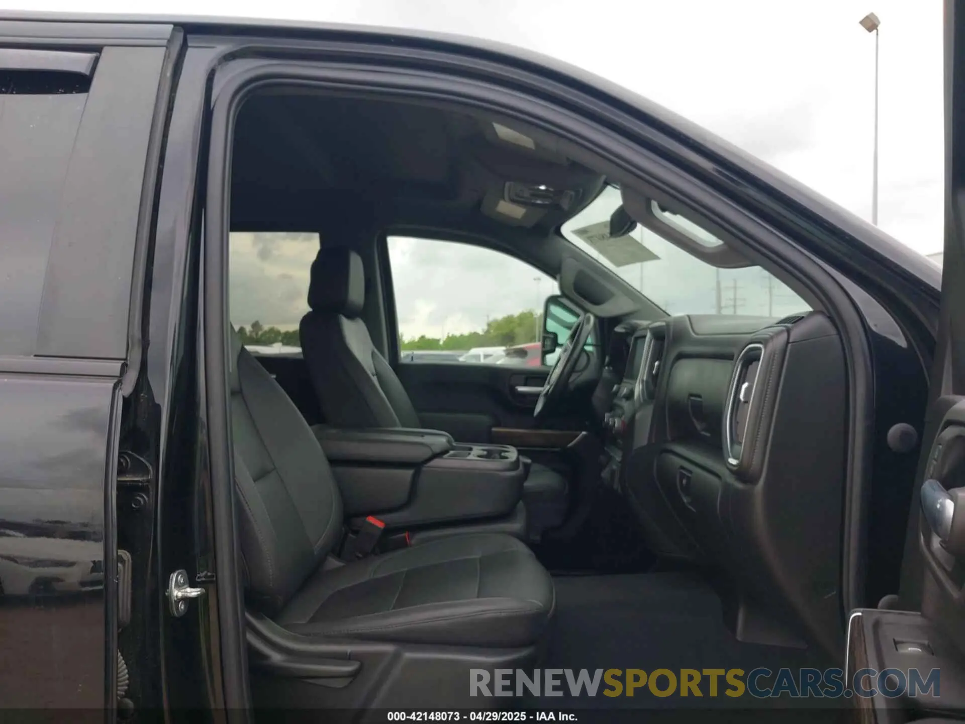 5 Photograph of a damaged car 1GC1YNEY9NF286265 CHEVROLET SILVERADO 2500HD 2022