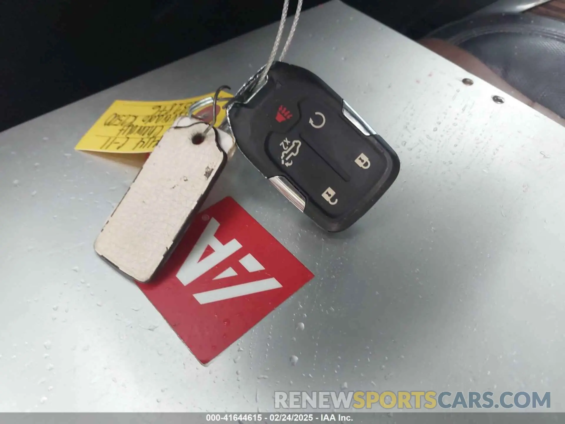 11 Photograph of a damaged car 1GC1YREY4NF132876 CHEVROLET SILVERADO 2500HD 2022