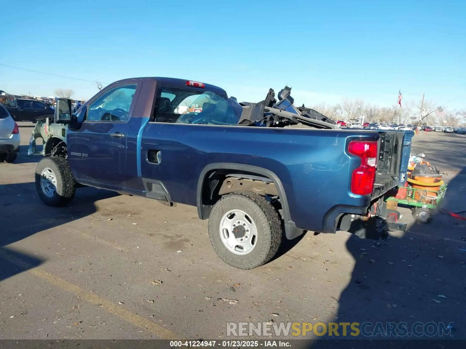 3 Photograph of a damaged car 1GC3YLE79NF326834 CHEVROLET SILVERADO 2500HD 2022