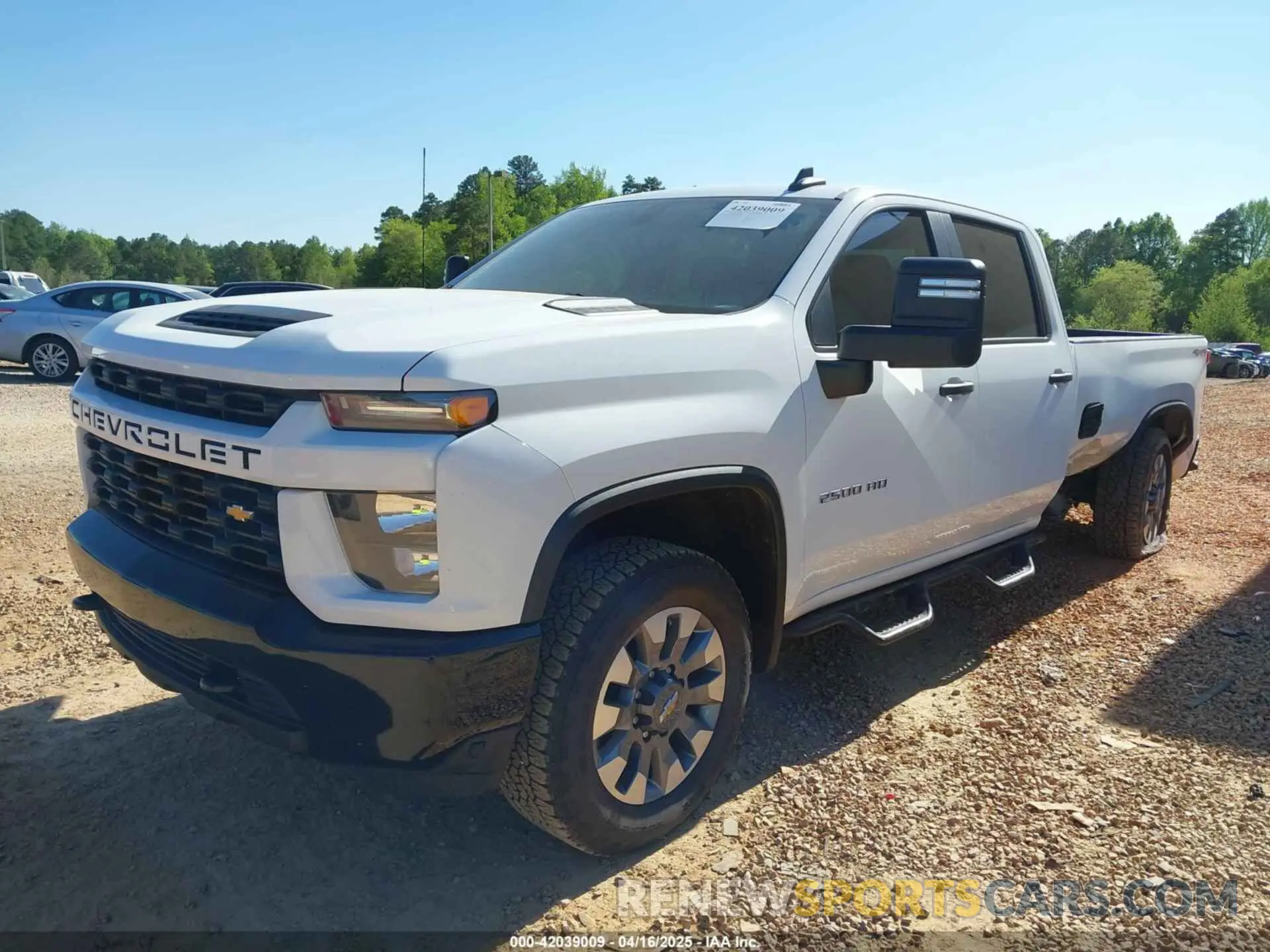 2 Фотография поврежденного автомобиля 1GC4YME71NF329267 CHEVROLET SILVERADO 2500HD 2022