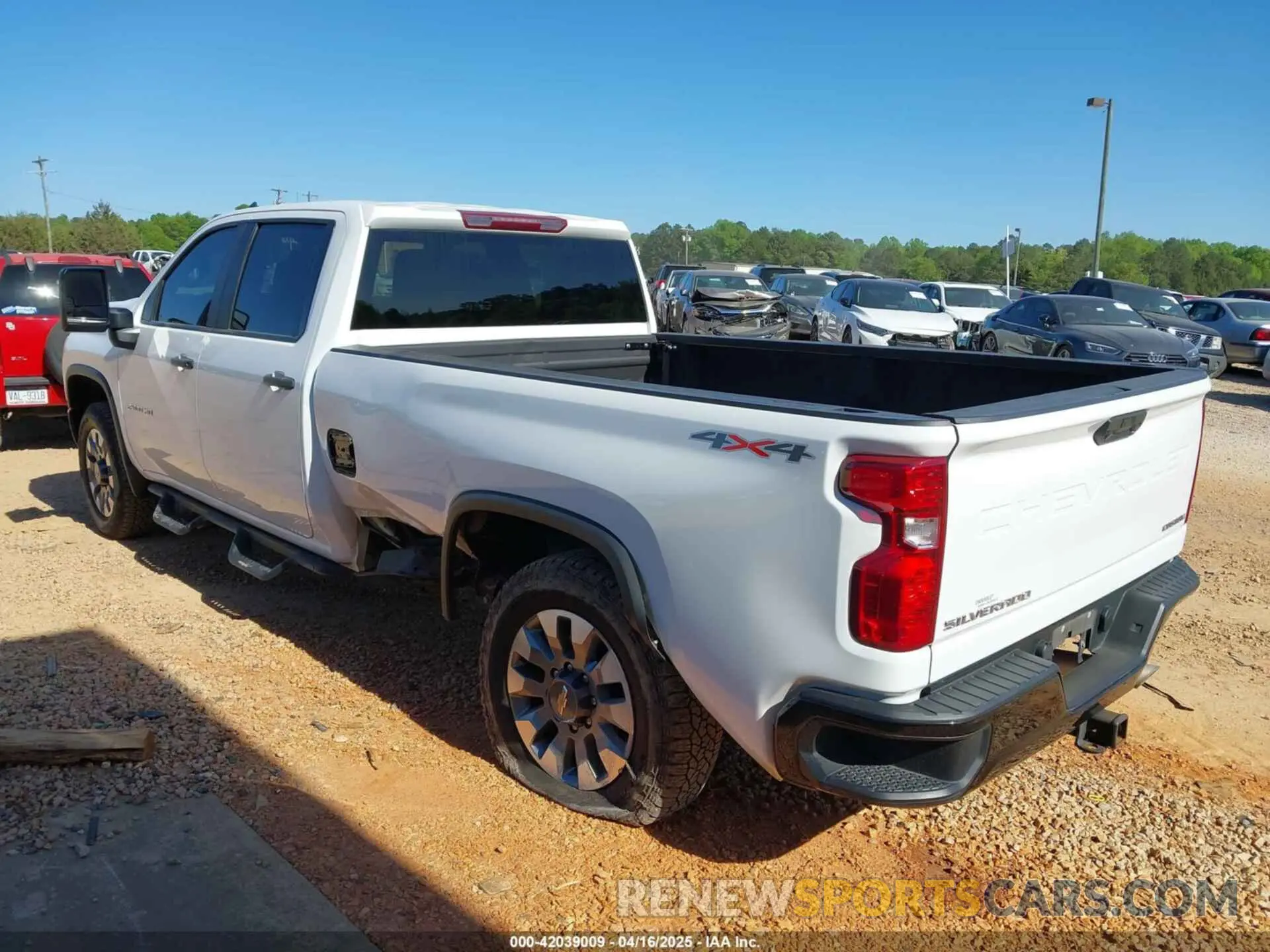 3 Фотография поврежденного автомобиля 1GC4YME71NF329267 CHEVROLET SILVERADO 2500HD 2022