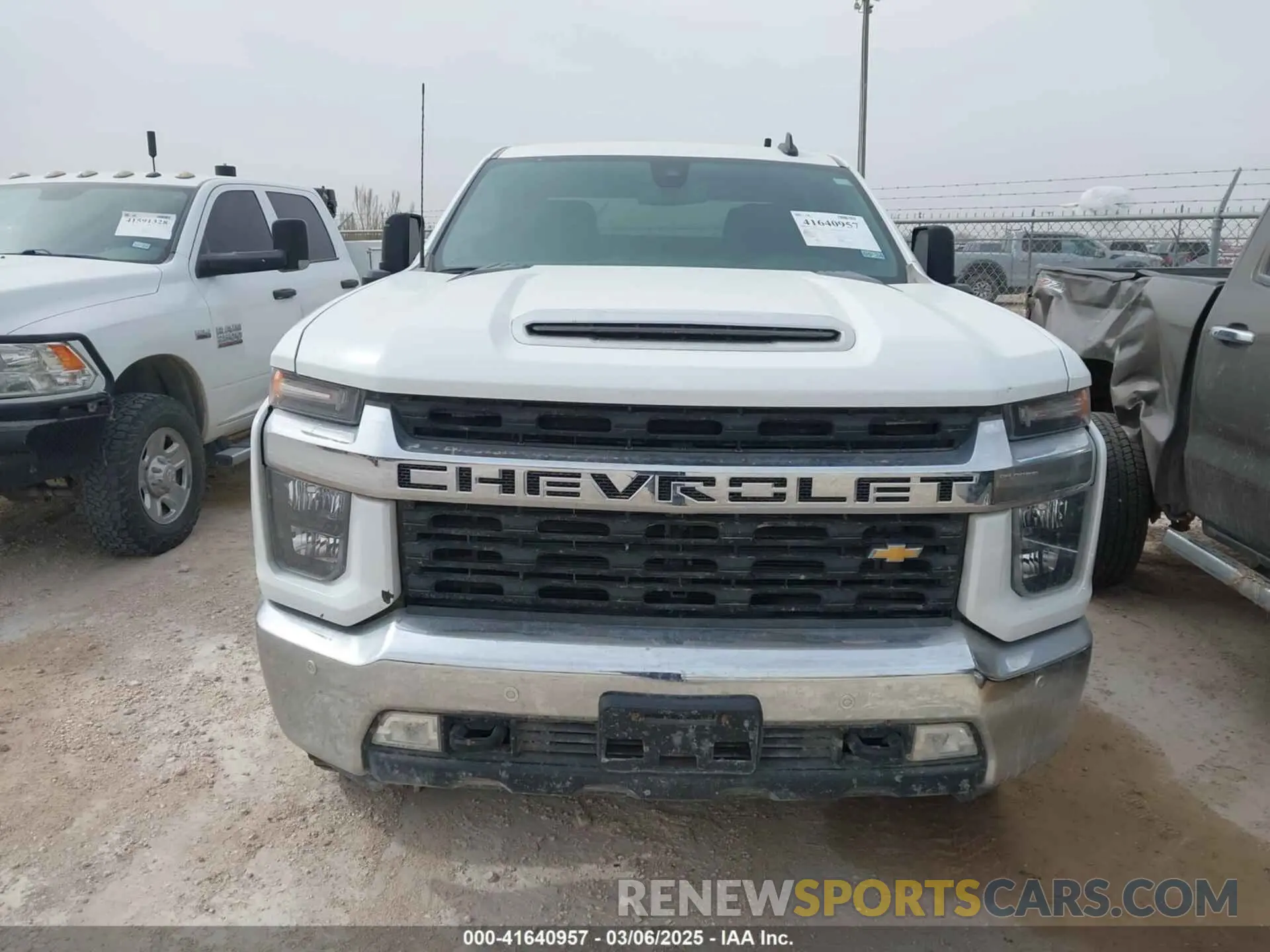 12 Фотография поврежденного автомобиля 1GC4YNE74NF179158 CHEVROLET SILVERADO 2500HD 2022