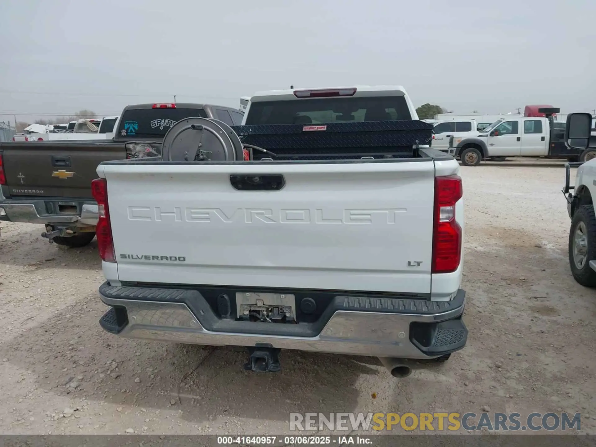 15 Фотография поврежденного автомобиля 1GC4YNE74NF179158 CHEVROLET SILVERADO 2500HD 2022