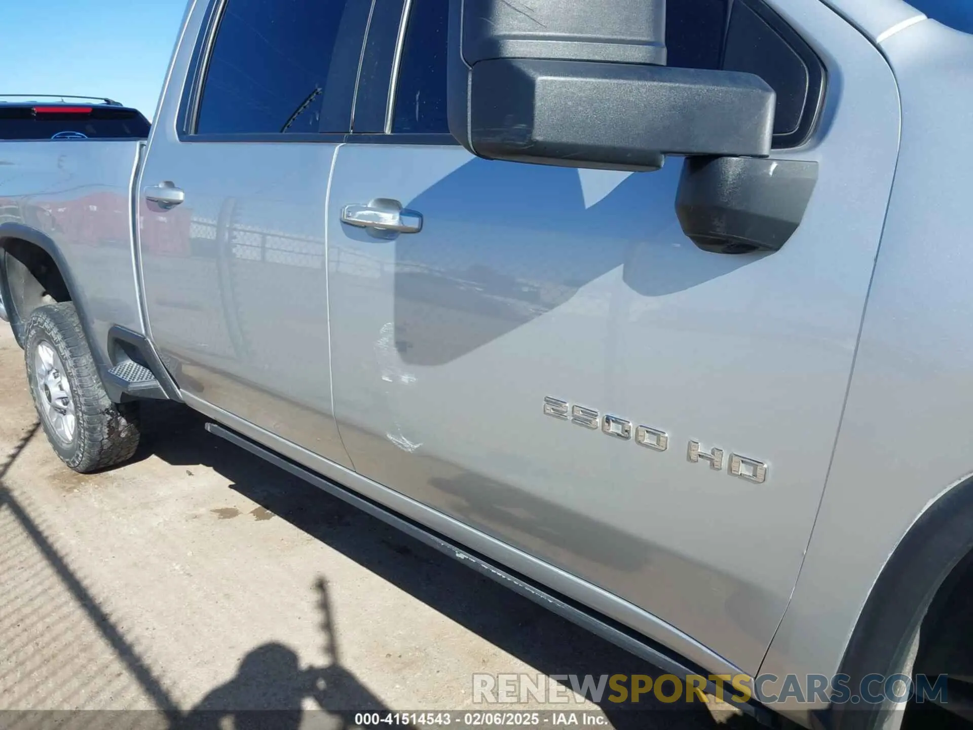 17 Фотография поврежденного автомобиля 1GC4YNE78NF177056 CHEVROLET SILVERADO 2500HD 2022