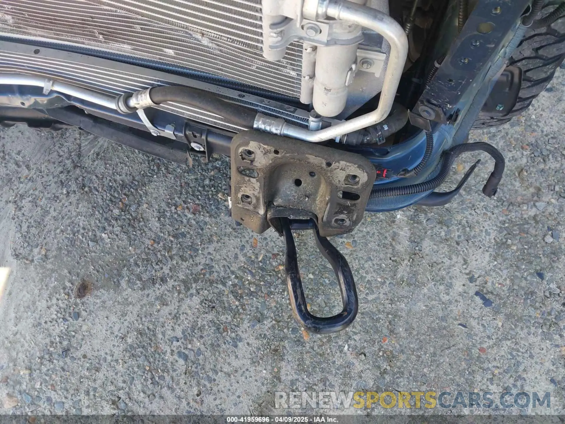 13 Photograph of a damaged car 1GC4YPEY9NF306586 CHEVROLET SILVERADO 2500HD 2022