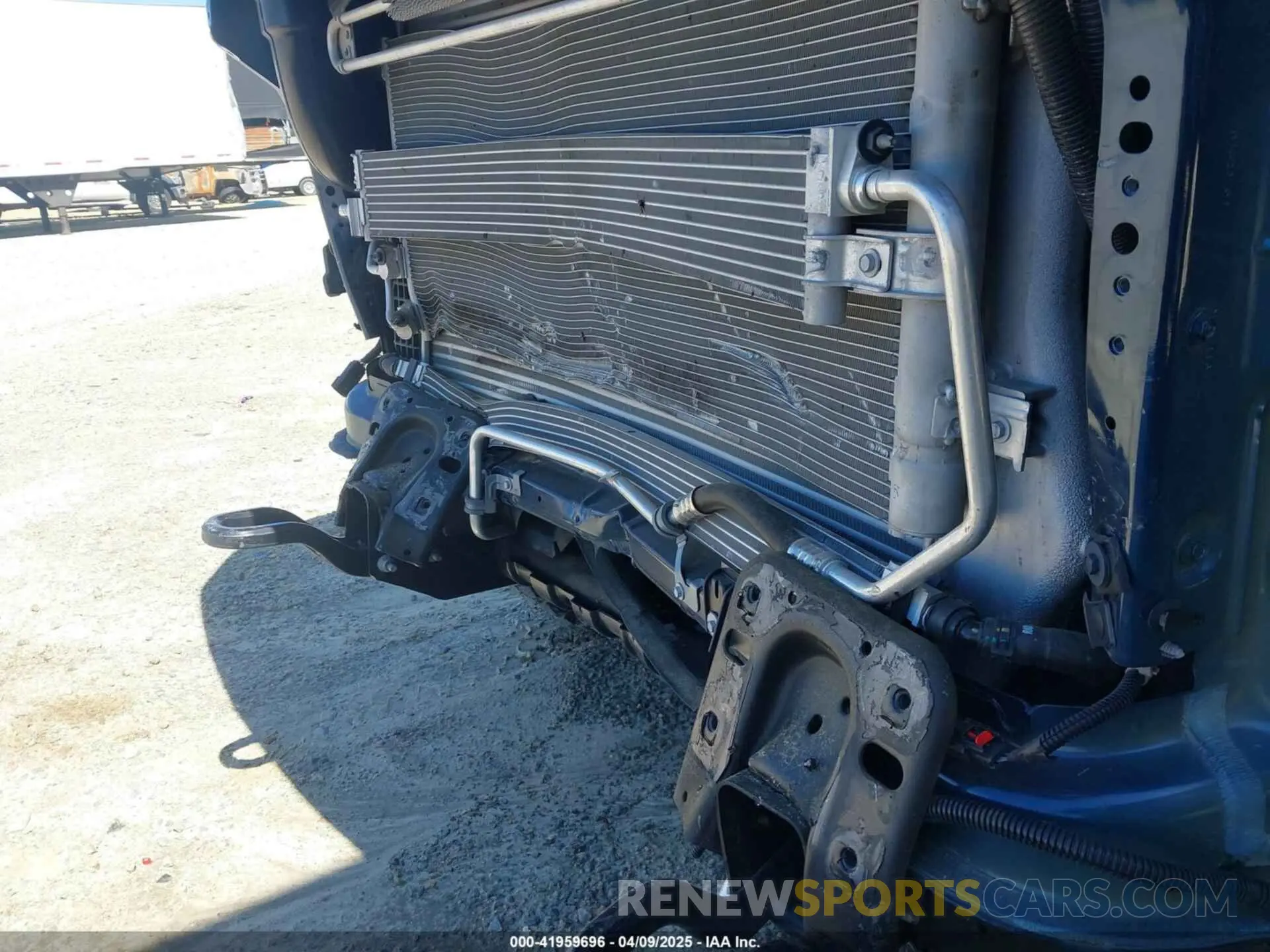 22 Photograph of a damaged car 1GC4YPEY9NF306586 CHEVROLET SILVERADO 2500HD 2022