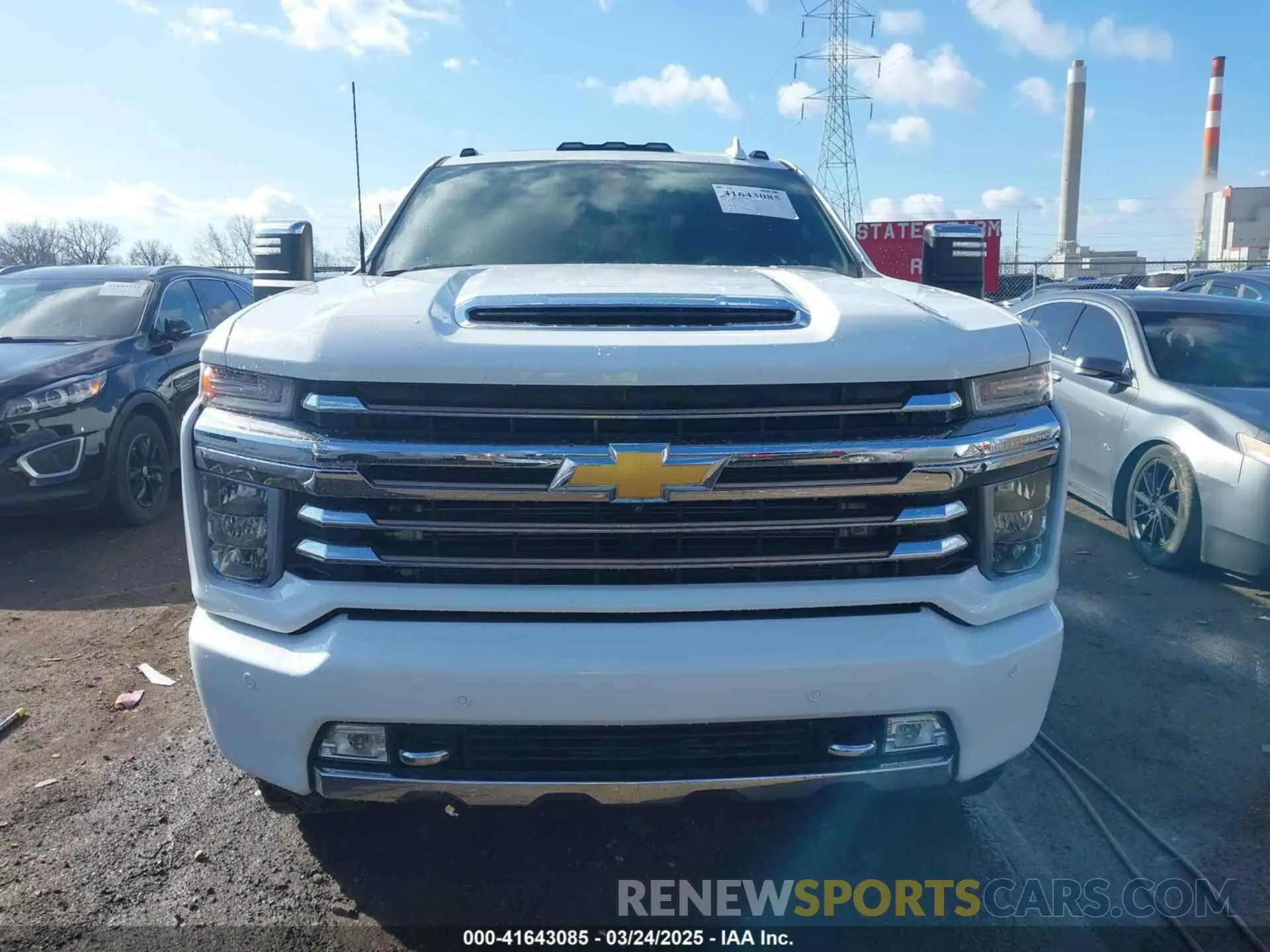 11 Фотография поврежденного автомобиля 1GC4YREY0NF167363 CHEVROLET SILVERADO 2500HD 2022