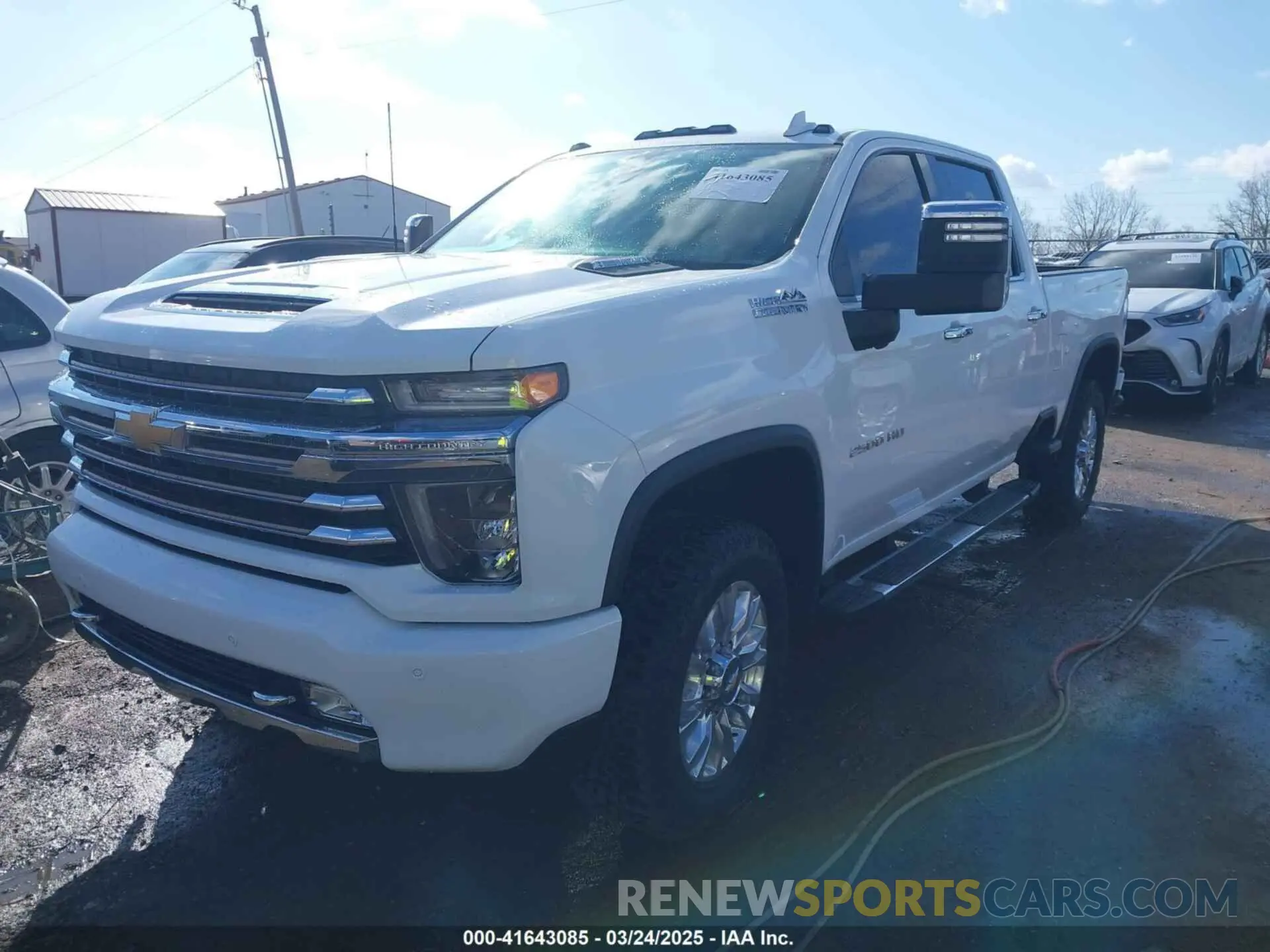 2 Фотография поврежденного автомобиля 1GC4YREY0NF167363 CHEVROLET SILVERADO 2500HD 2022