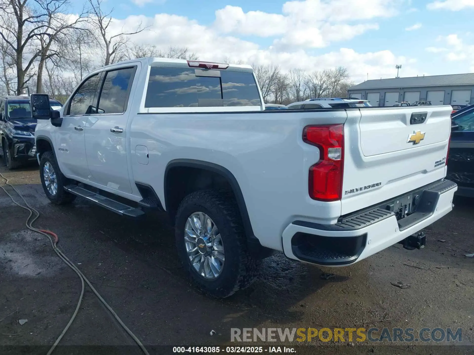 3 Фотография поврежденного автомобиля 1GC4YREY0NF167363 CHEVROLET SILVERADO 2500HD 2022