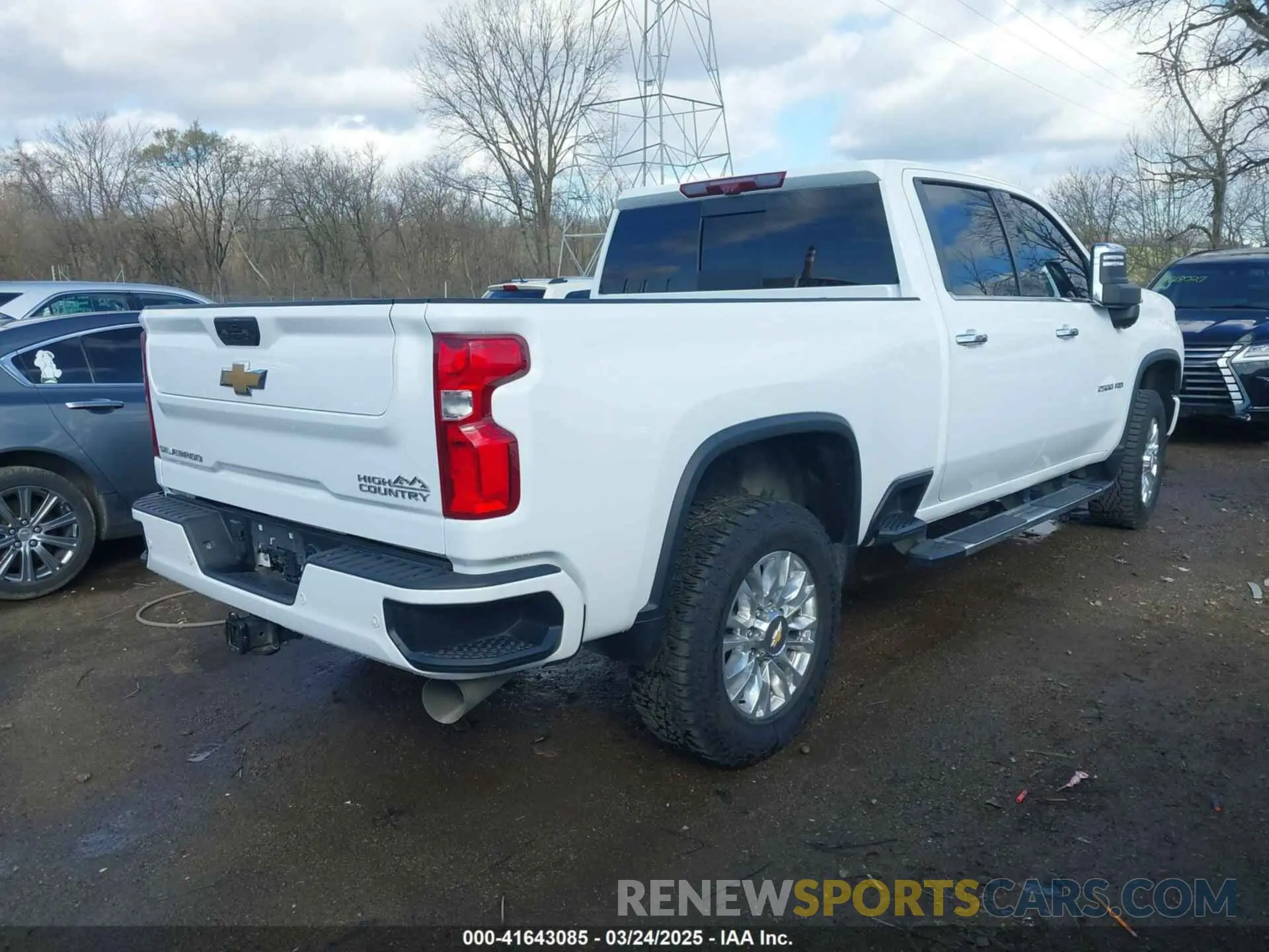 4 Фотография поврежденного автомобиля 1GC4YREY0NF167363 CHEVROLET SILVERADO 2500HD 2022