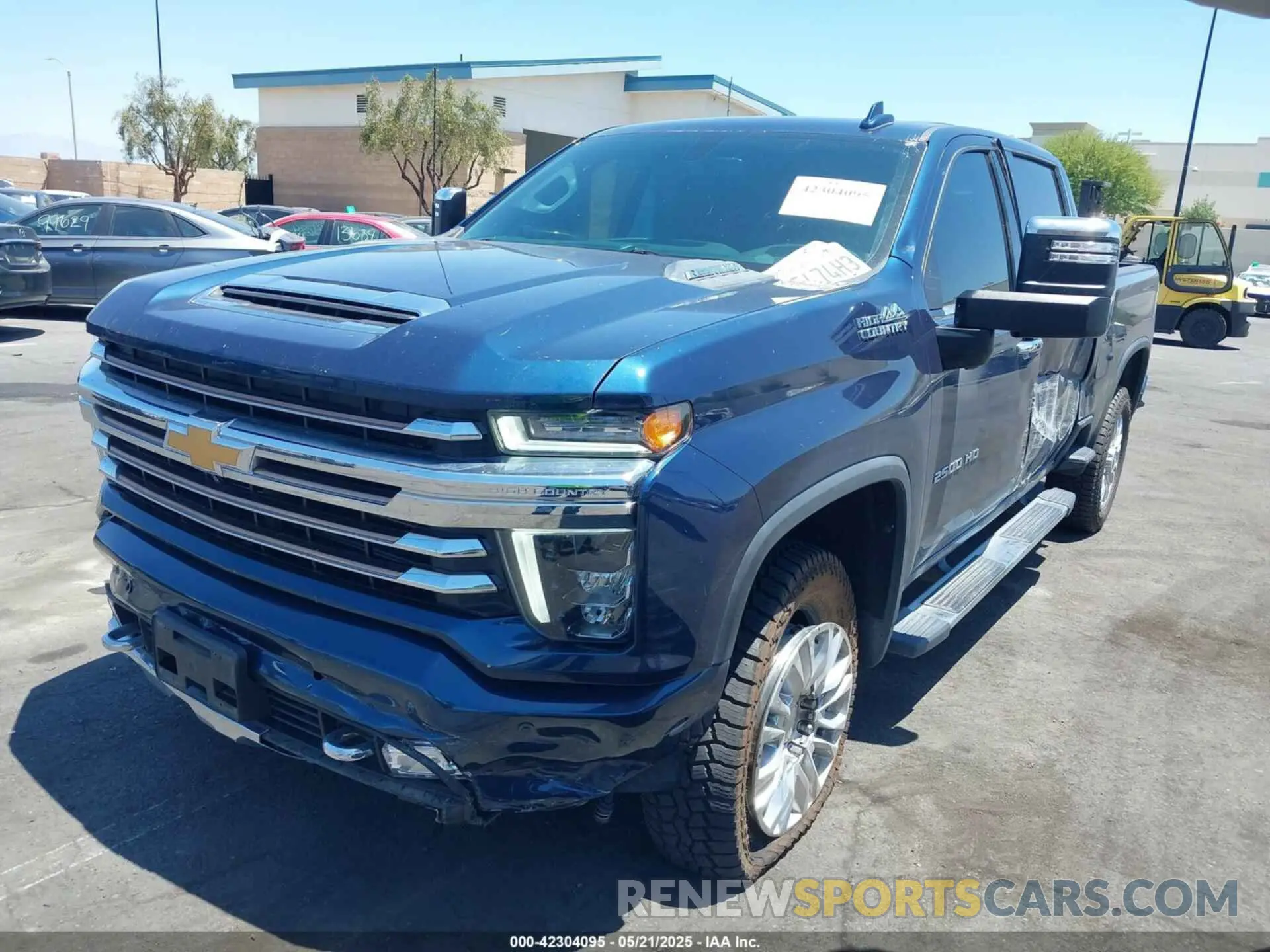 2 Фотография поврежденного автомобиля 1GC4YREY6NF109953 CHEVROLET SILVERADO 2500HD 2022