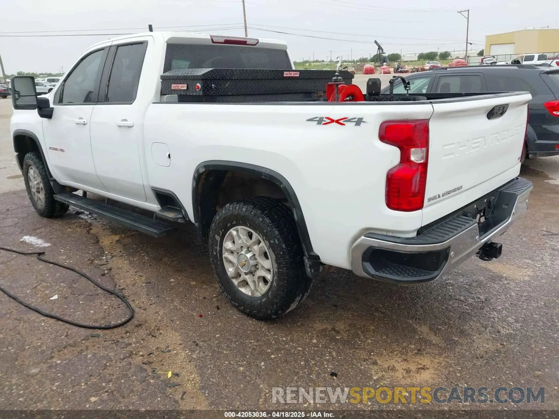 3 Photograph of a damaged car 1GC5YNE73NF328647 CHEVROLET SILVERADO 2500HD 2022