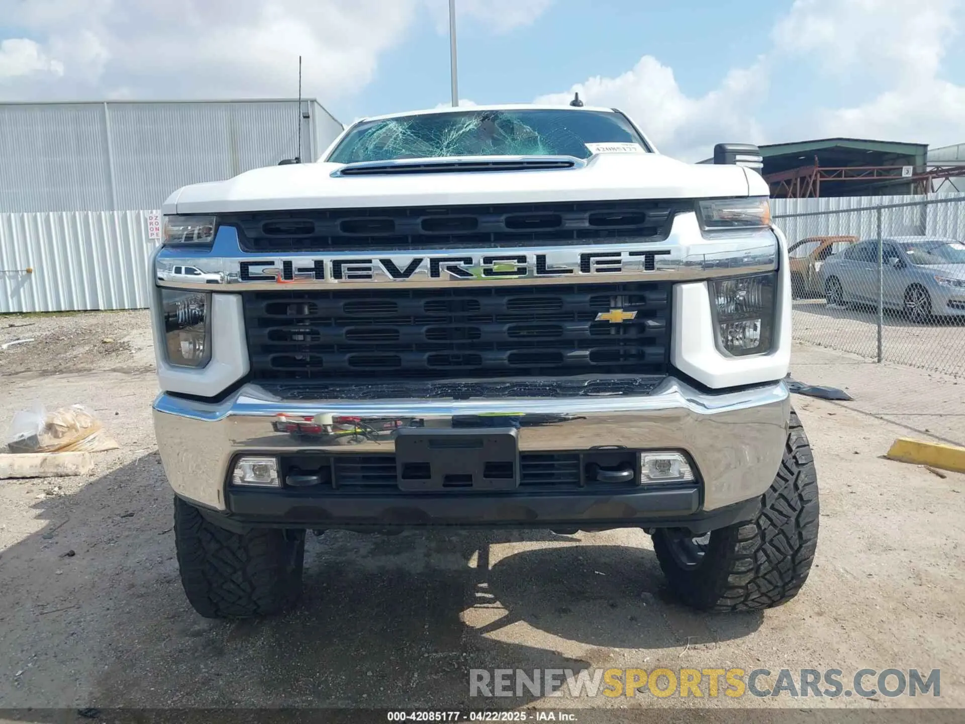 11 Фотография поврежденного автомобиля 2GC4WNEY7N1229041 CHEVROLET SILVERADO 2500HD 2022