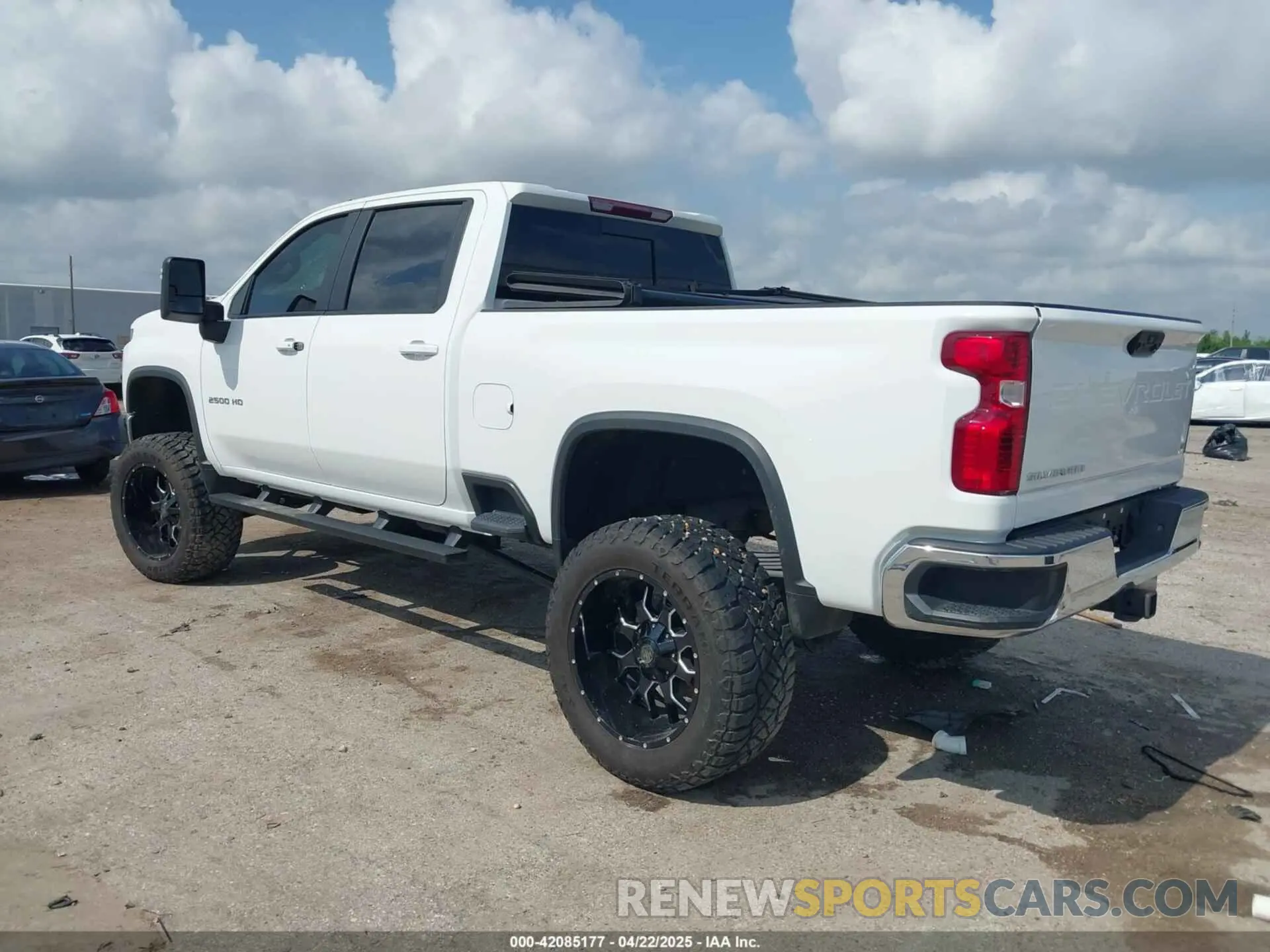3 Фотография поврежденного автомобиля 2GC4WNEY7N1229041 CHEVROLET SILVERADO 2500HD 2022