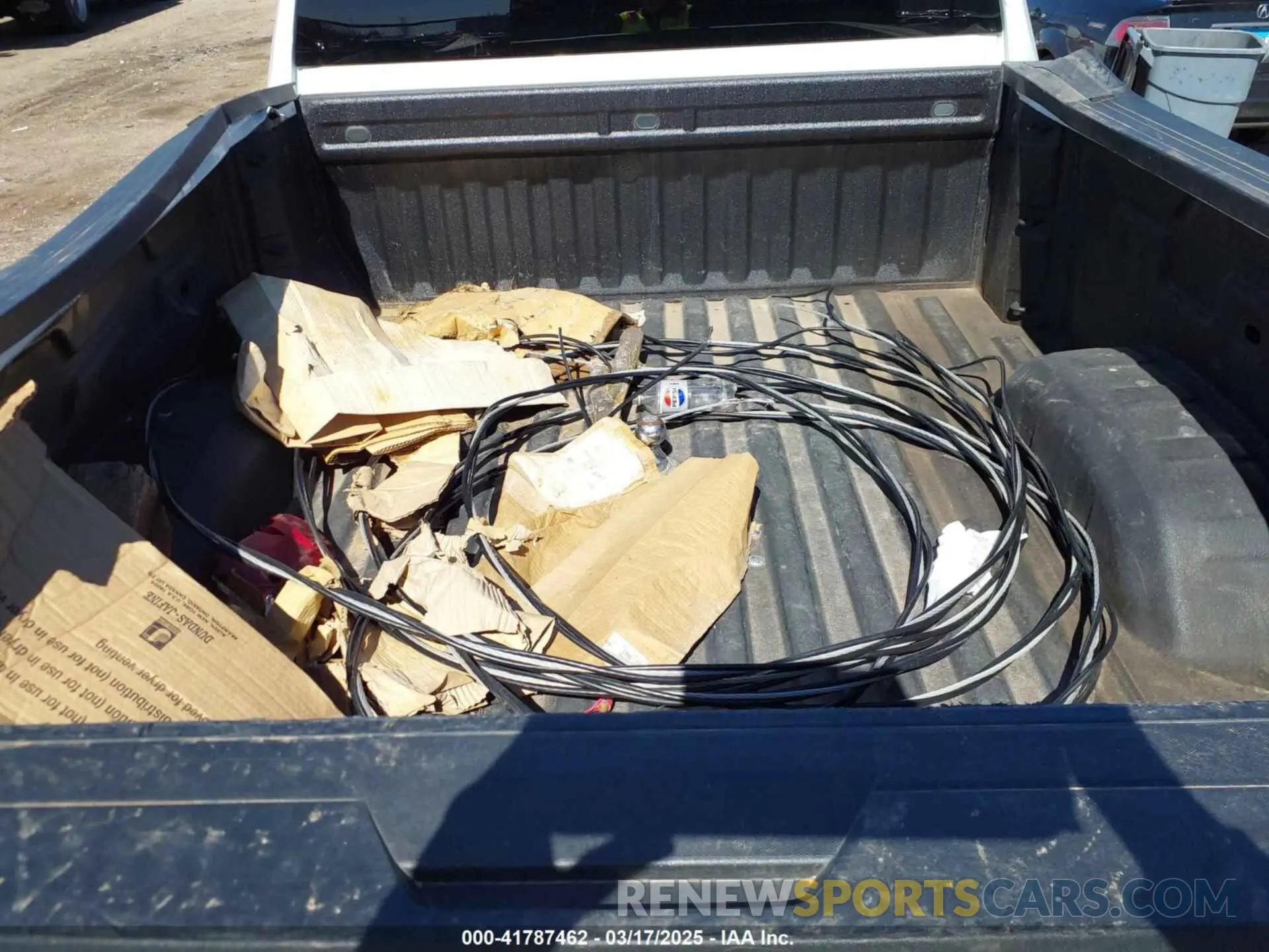 8 Photograph of a damaged car 2GC4YME71N1232223 CHEVROLET SILVERADO 2500HD 2022
