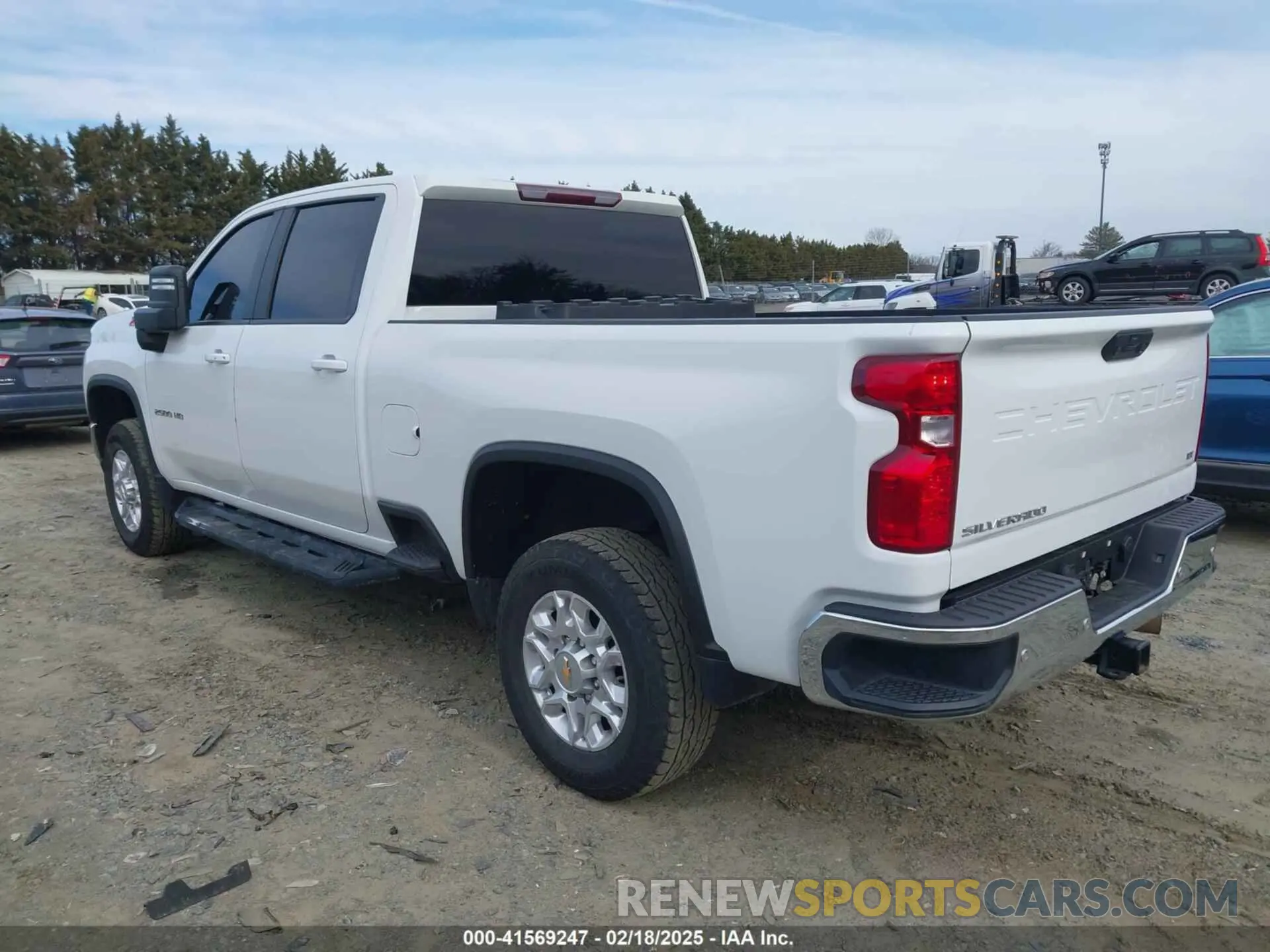 3 Фотография поврежденного автомобиля 2GC4YNEY4N1225880 CHEVROLET SILVERADO 2500HD 2022