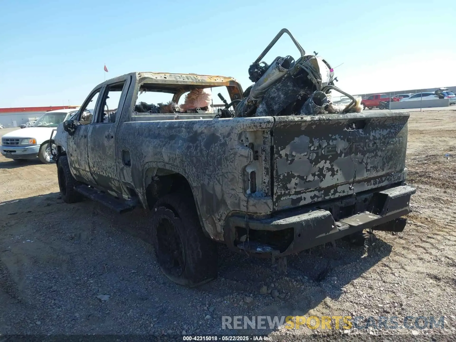 4 Фотография поврежденного автомобиля 2GC4YPEY6N1217985 CHEVROLET SILVERADO 2500HD 2022