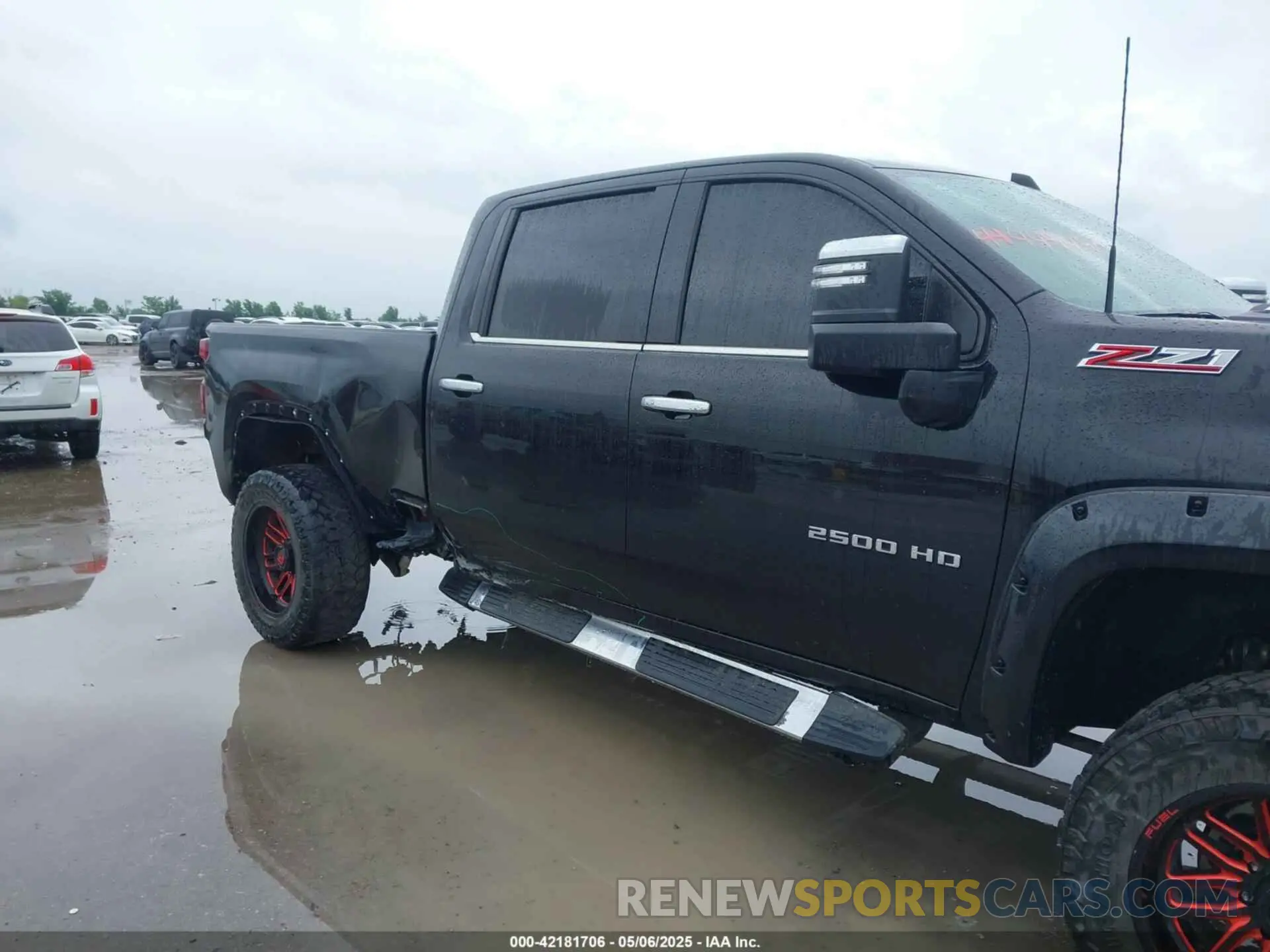 11 Photograph of a damaged car 2GC4YPEY7N1243432 CHEVROLET SILVERADO 2500HD 2022