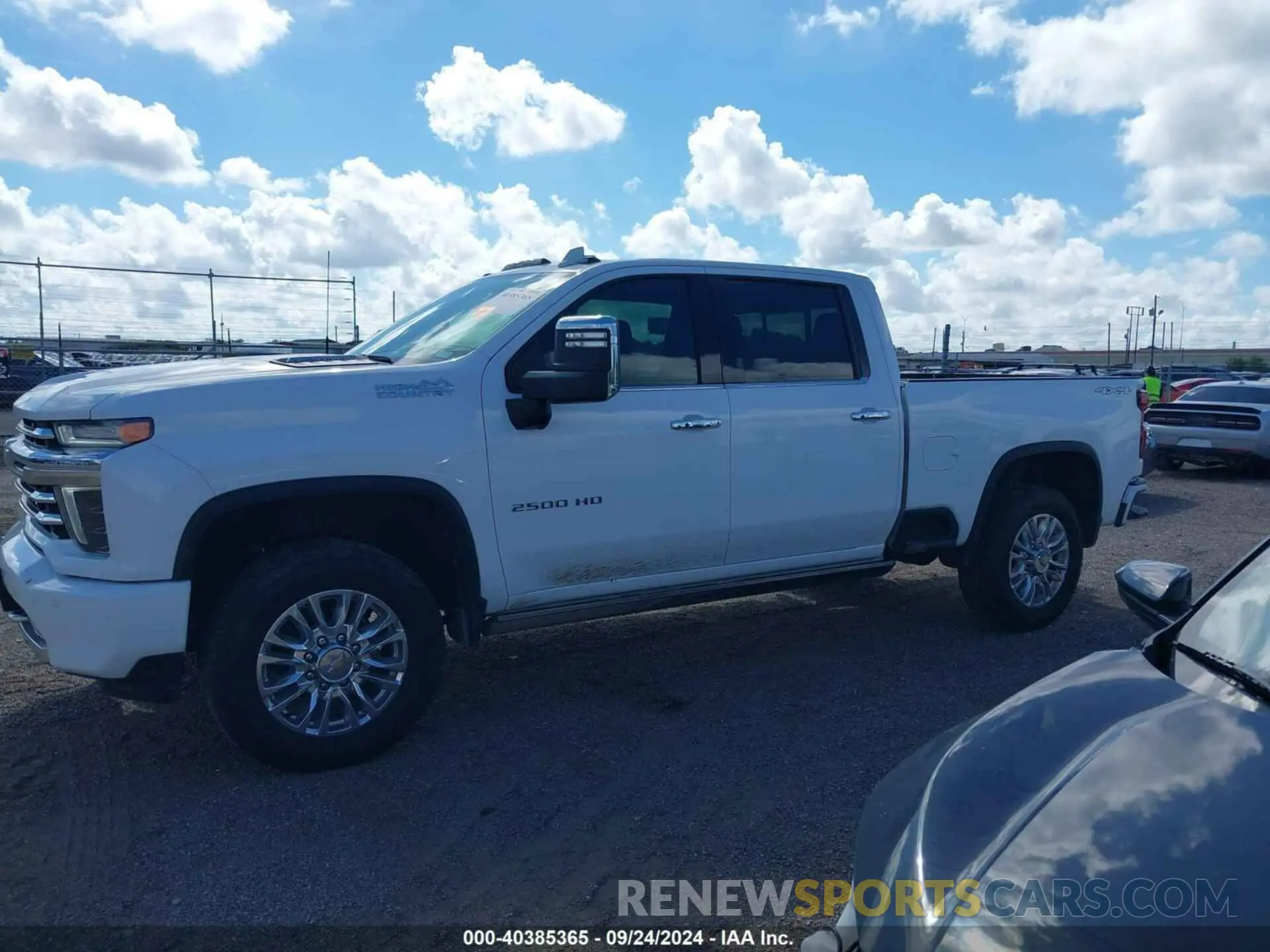 17 Фотография поврежденного автомобиля 2GC4YREYXN1245607 CHEVROLET SILVERADO 2500HD 2022