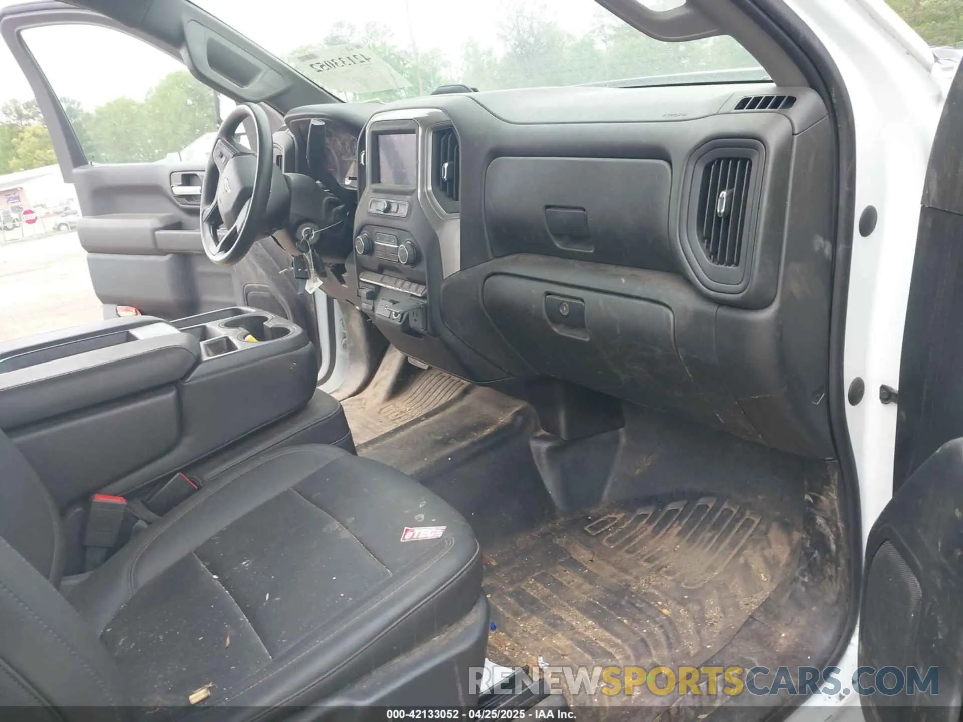 5 Фотография поврежденного автомобиля 1GB0WLE74PF111927 CHEVROLET SILVERADO 2500HD 2023