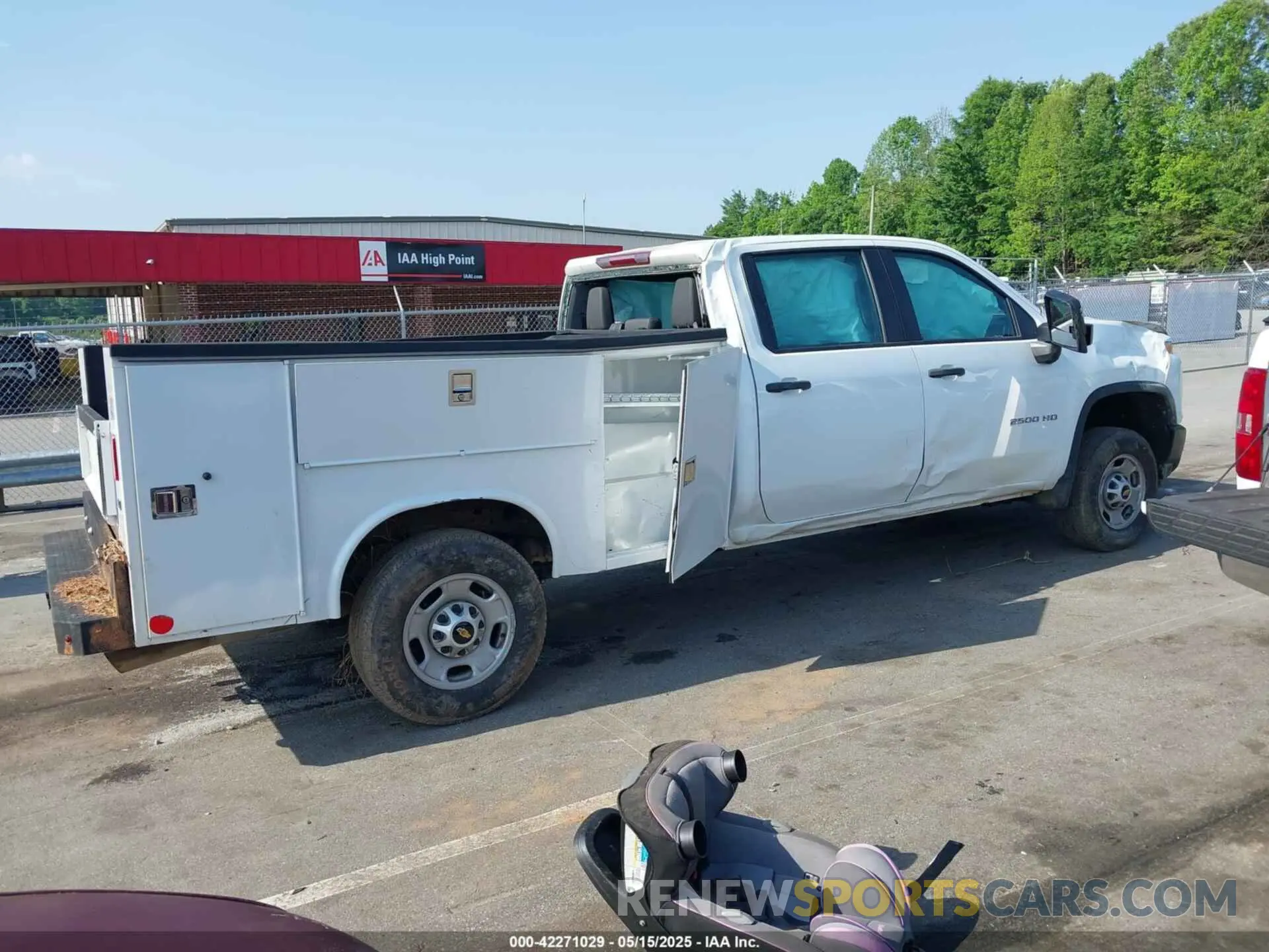 13 Photograph of a damaged car 1GB1YLE7XPF254573 CHEVROLET SILVERADO 2500HD 2023