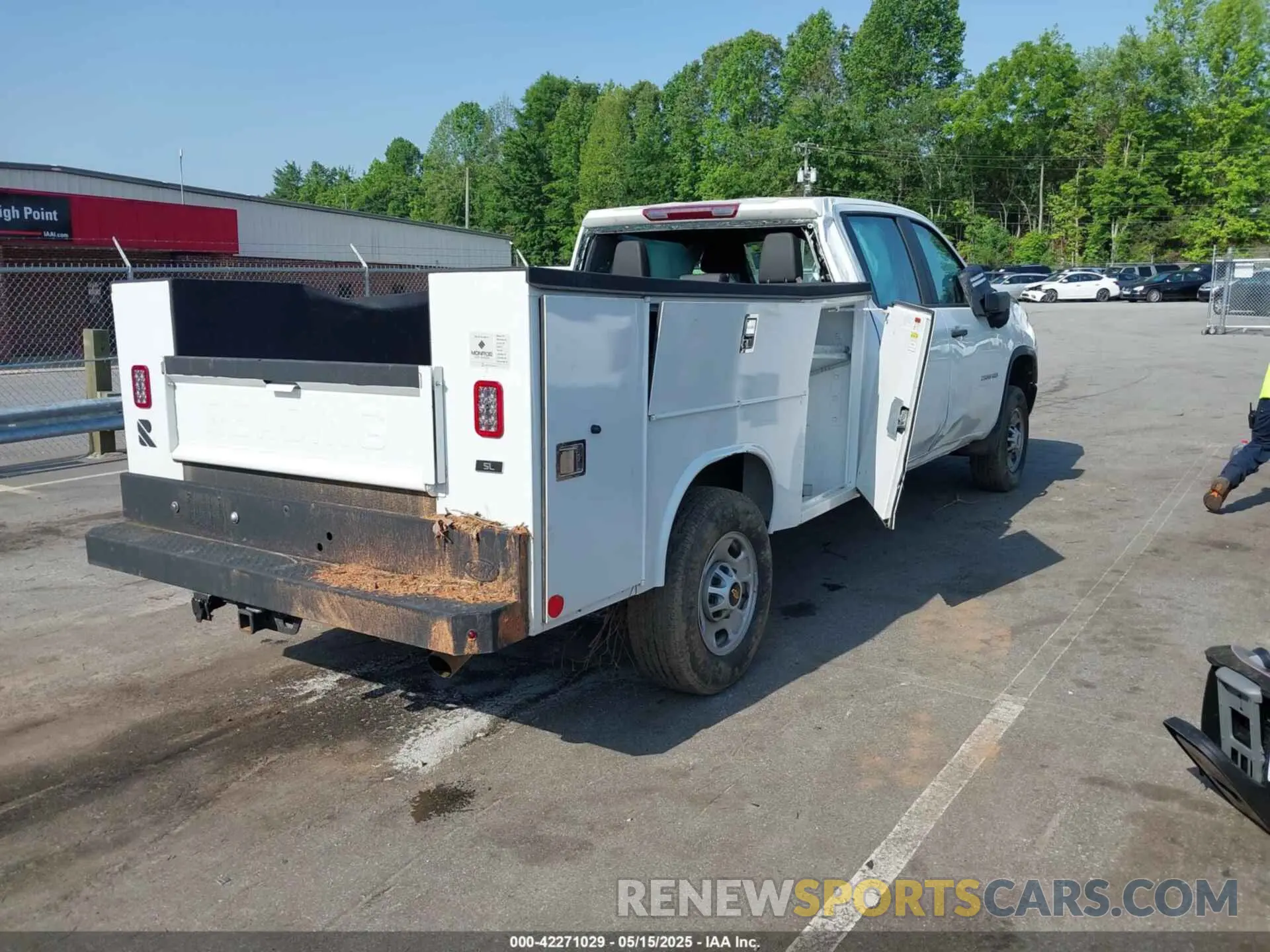 4 Photograph of a damaged car 1GB1YLE7XPF254573 CHEVROLET SILVERADO 2500HD 2023