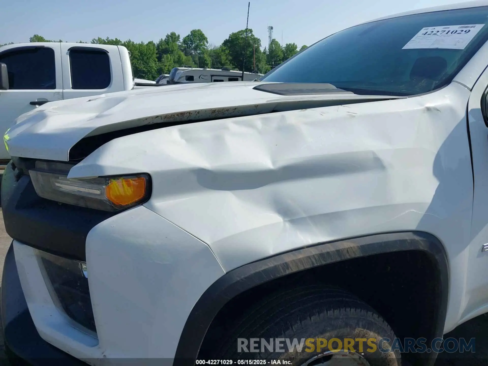 6 Photograph of a damaged car 1GB1YLE7XPF254573 CHEVROLET SILVERADO 2500HD 2023