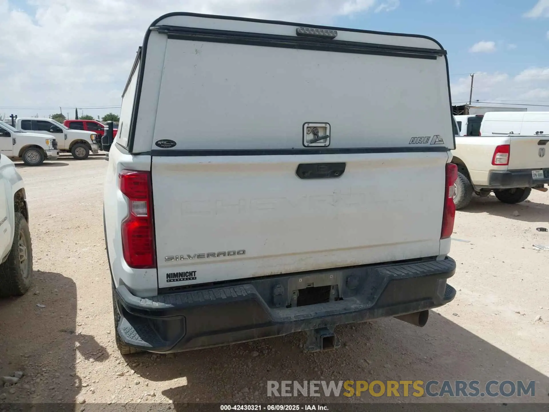 16 Photograph of a damaged car 1GC1YLEY4PF122879 CHEVROLET SILVERADO 2500HD 2023