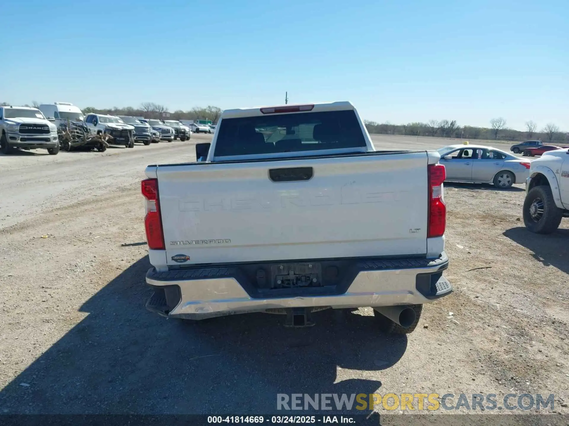 16 Photograph of a damaged car 1GC1YNEY9PF245685 CHEVROLET SILVERADO 2500HD 2023