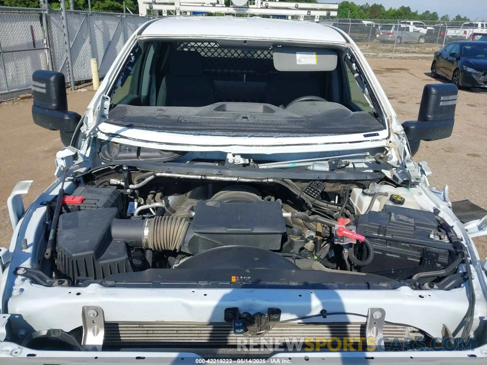 10 Photograph of a damaged car 1GC2YLE78PF181056 CHEVROLET SILVERADO 2500HD 2023