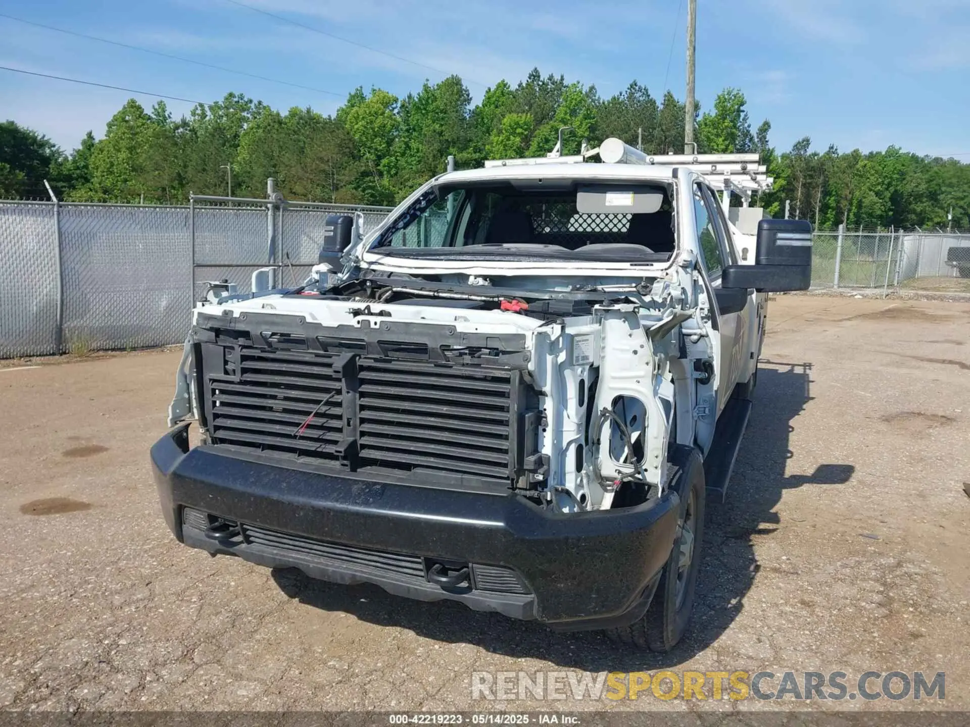 6 Photograph of a damaged car 1GC2YLE78PF181056 CHEVROLET SILVERADO 2500HD 2023