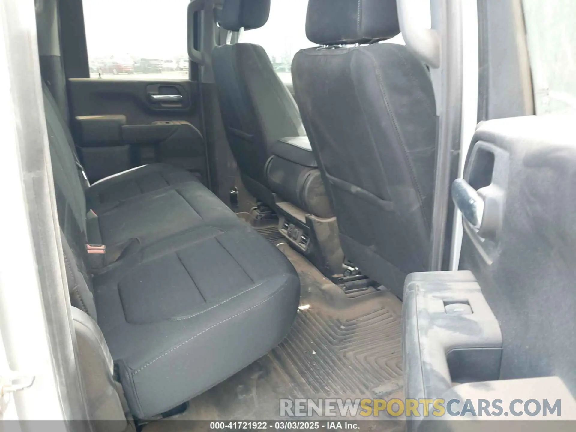 8 Фотография поврежденного автомобиля 1GC2YNE71PF213521 CHEVROLET SILVERADO 2500HD 2023