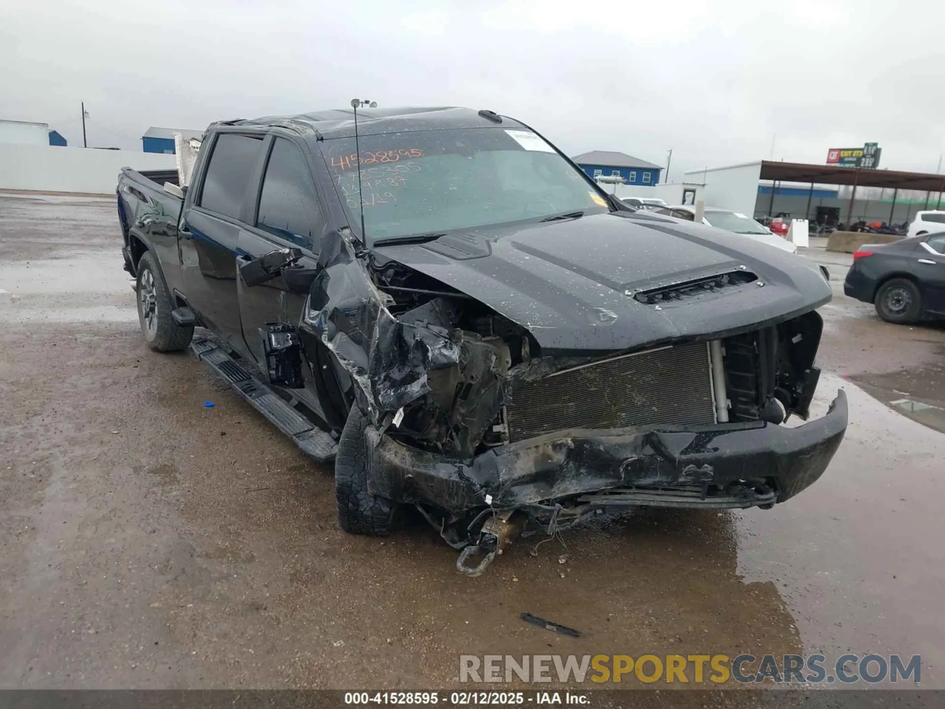 10 Photograph of a damaged car 1GC4YME77PF119887 CHEVROLET SILVERADO 2500HD 2023