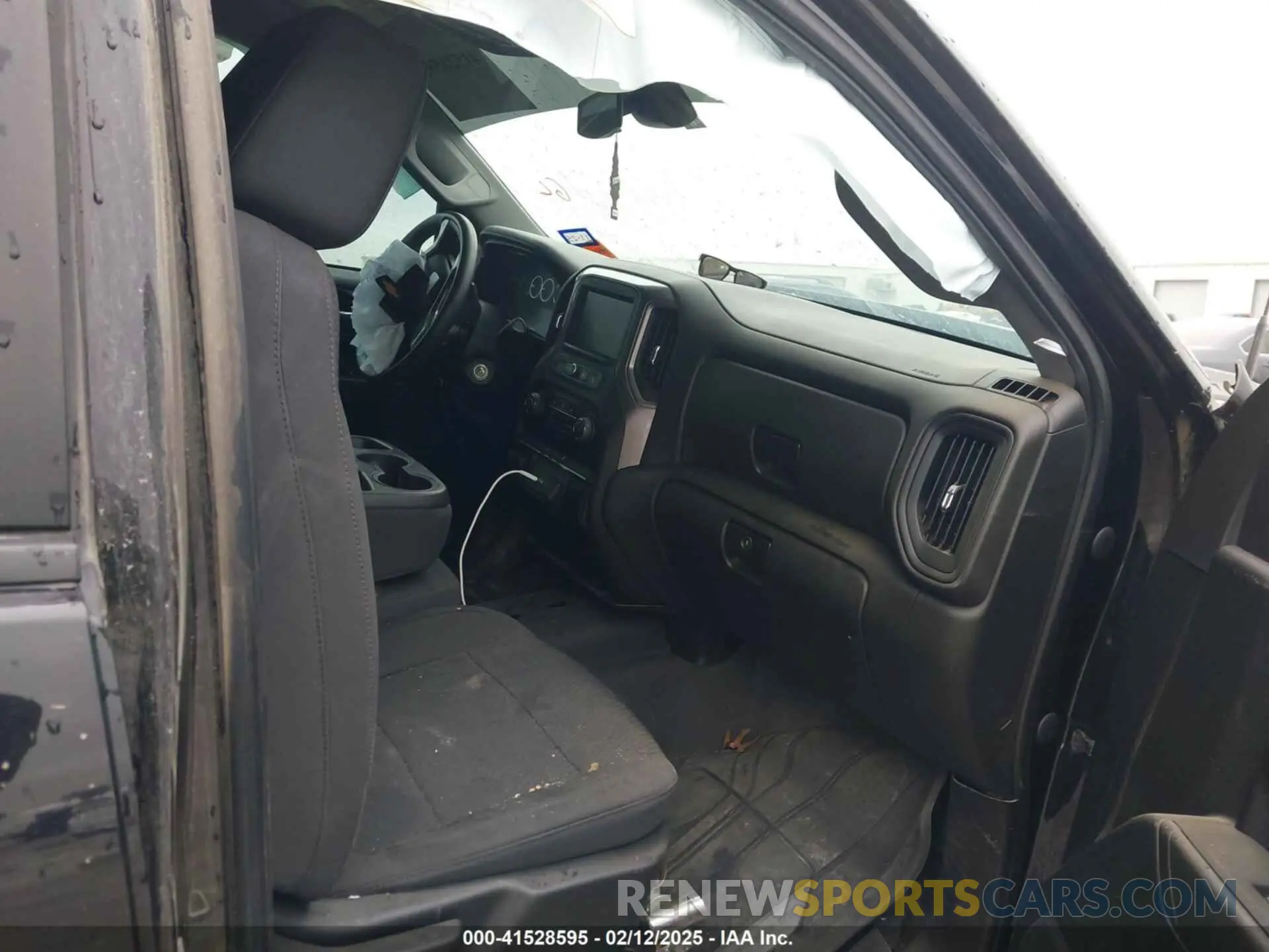 6 Photograph of a damaged car 1GC4YME77PF119887 CHEVROLET SILVERADO 2500HD 2023