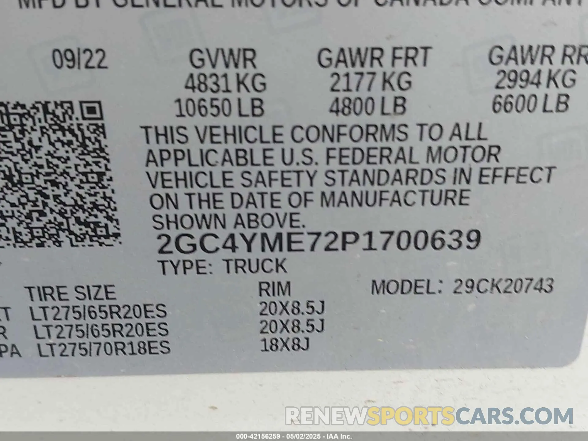 8 Photograph of a damaged car 2GC4YME72P1700639 CHEVROLET SILVERADO 2500HD 2023